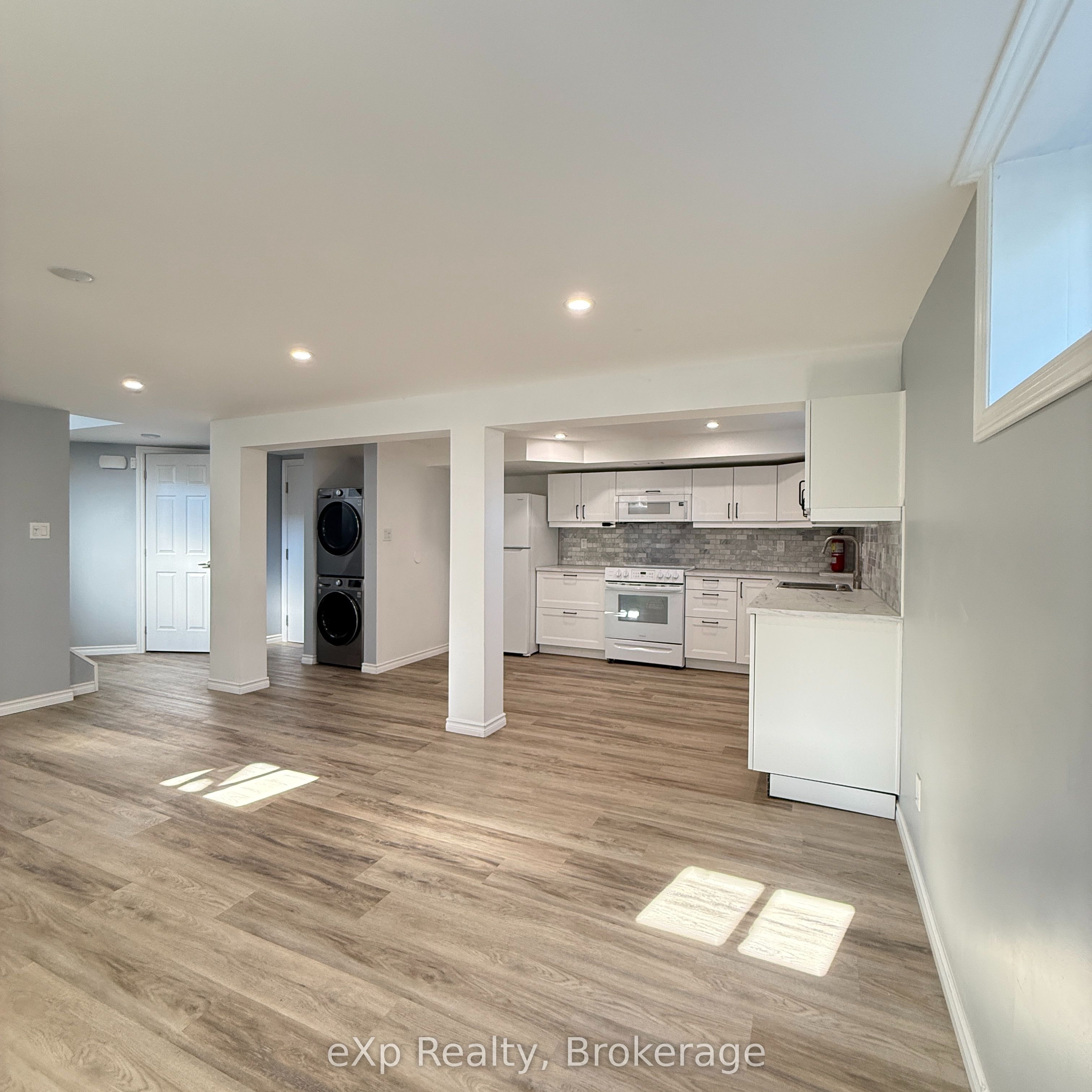 16 Orchard View Drive, Quinte West, ON K8V 5M8