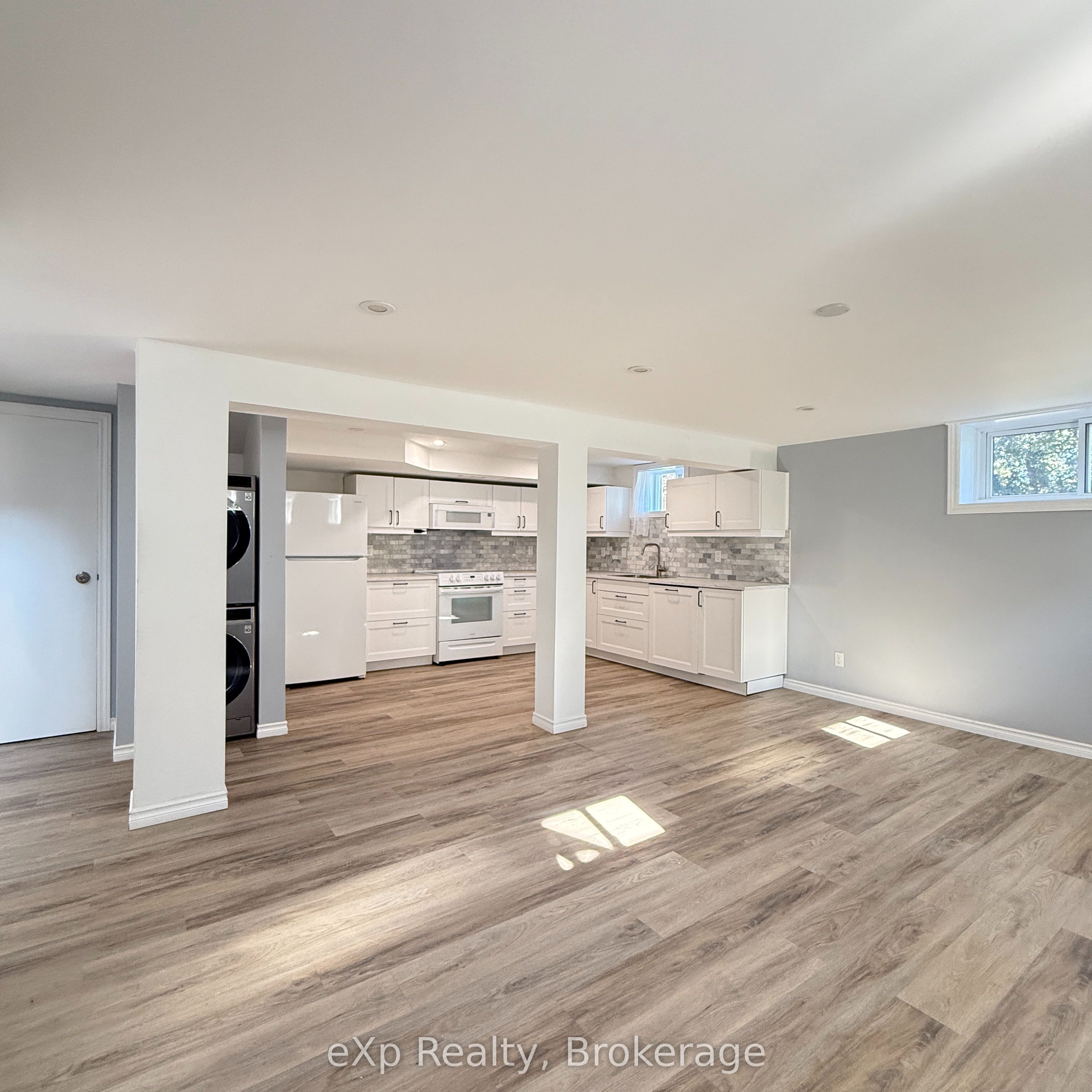 16 Orchard View Drive, Quinte West, ON K8V 5M8 photo 3