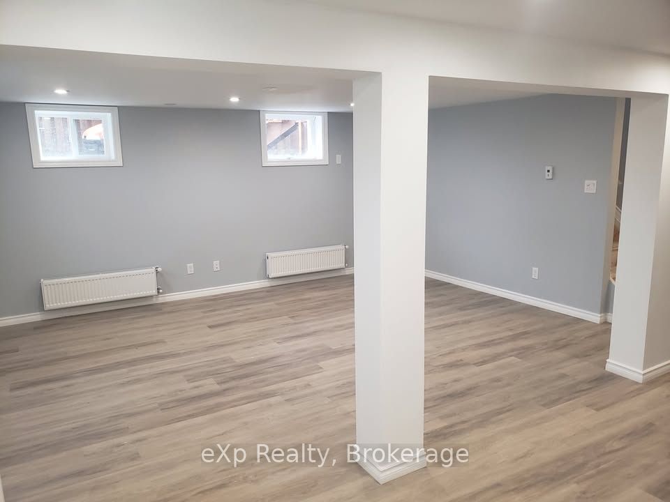 16 Orchard View Drive, Quinte West, ON K8V 5M8 photo 4