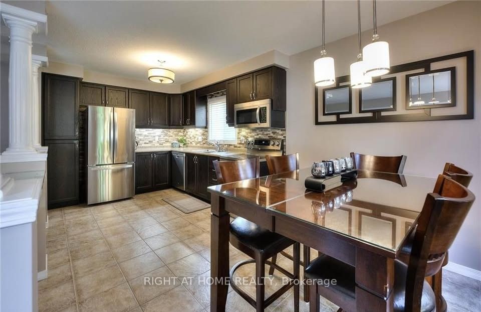 47 Upper Mercer Street, Kitchener, ON N2A 4M9 photo 4