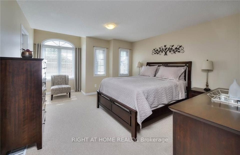 47 Upper Mercer Street, Kitchener, ON N2A 4M9 photo 5