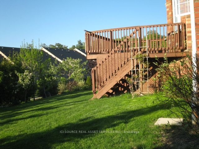 2 Woodcrest Court, Kitchener, ON N2P 2K1 photo 4