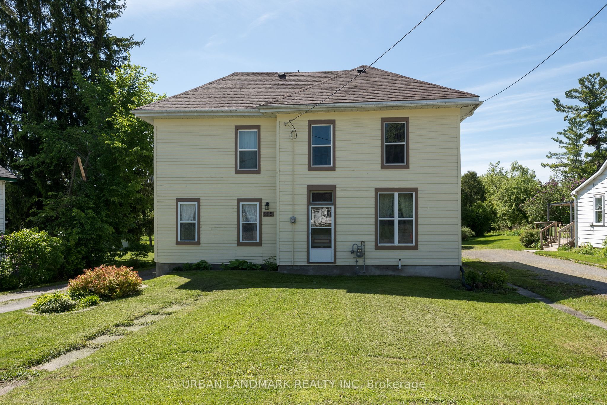 225 St Lawrence Street W, Centre Hastings, ON K0K 2K0 photo 3