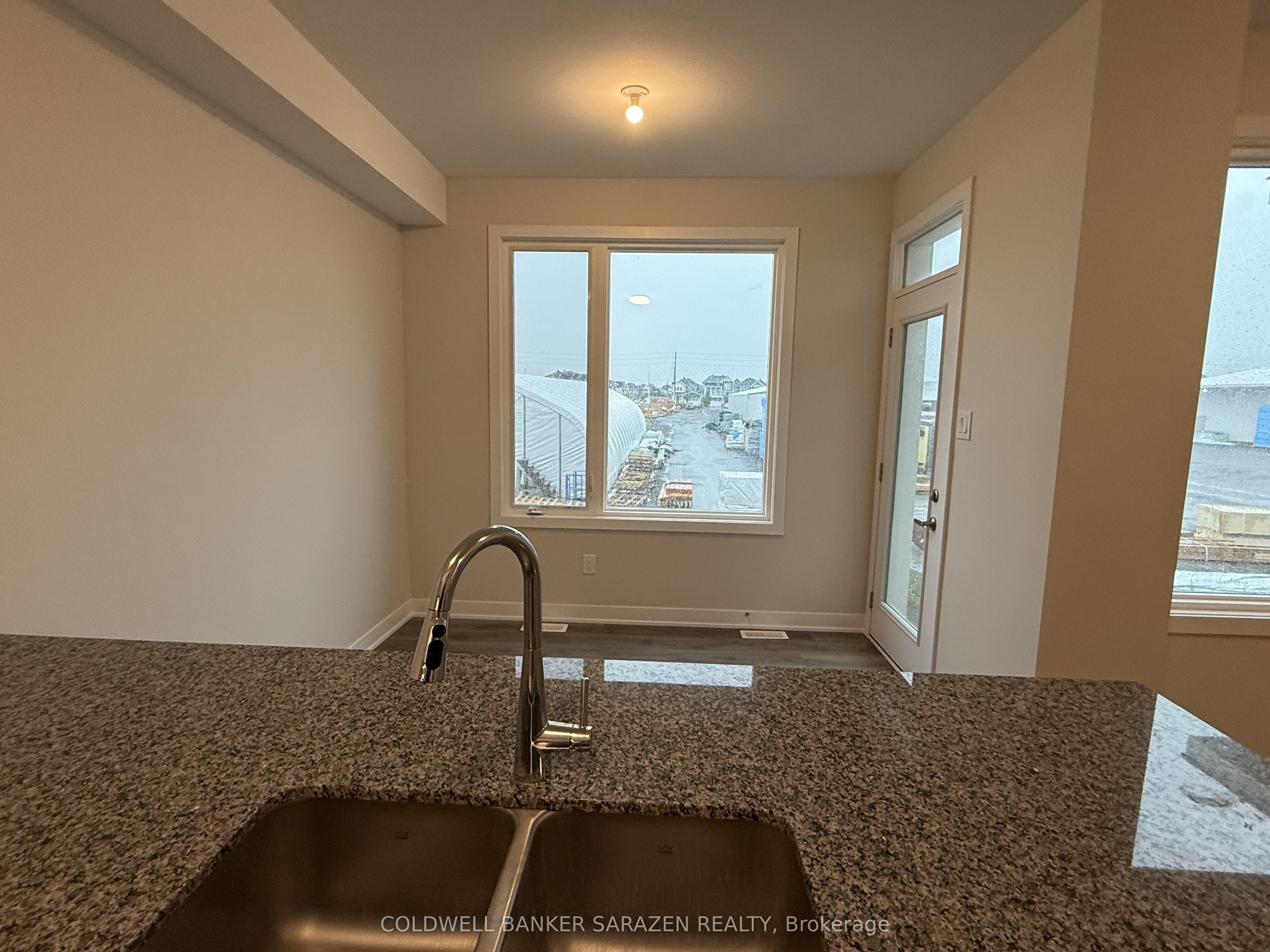 749 HAFLINGER Row, Stittsville - Munster - Richmond, ON K0A 2Z0 photo 4