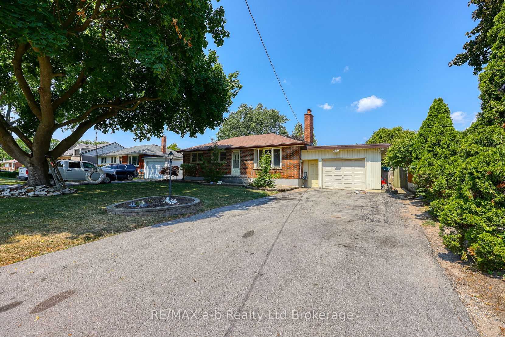 6752 Beattie Street, London South, ON N6P 1A7
