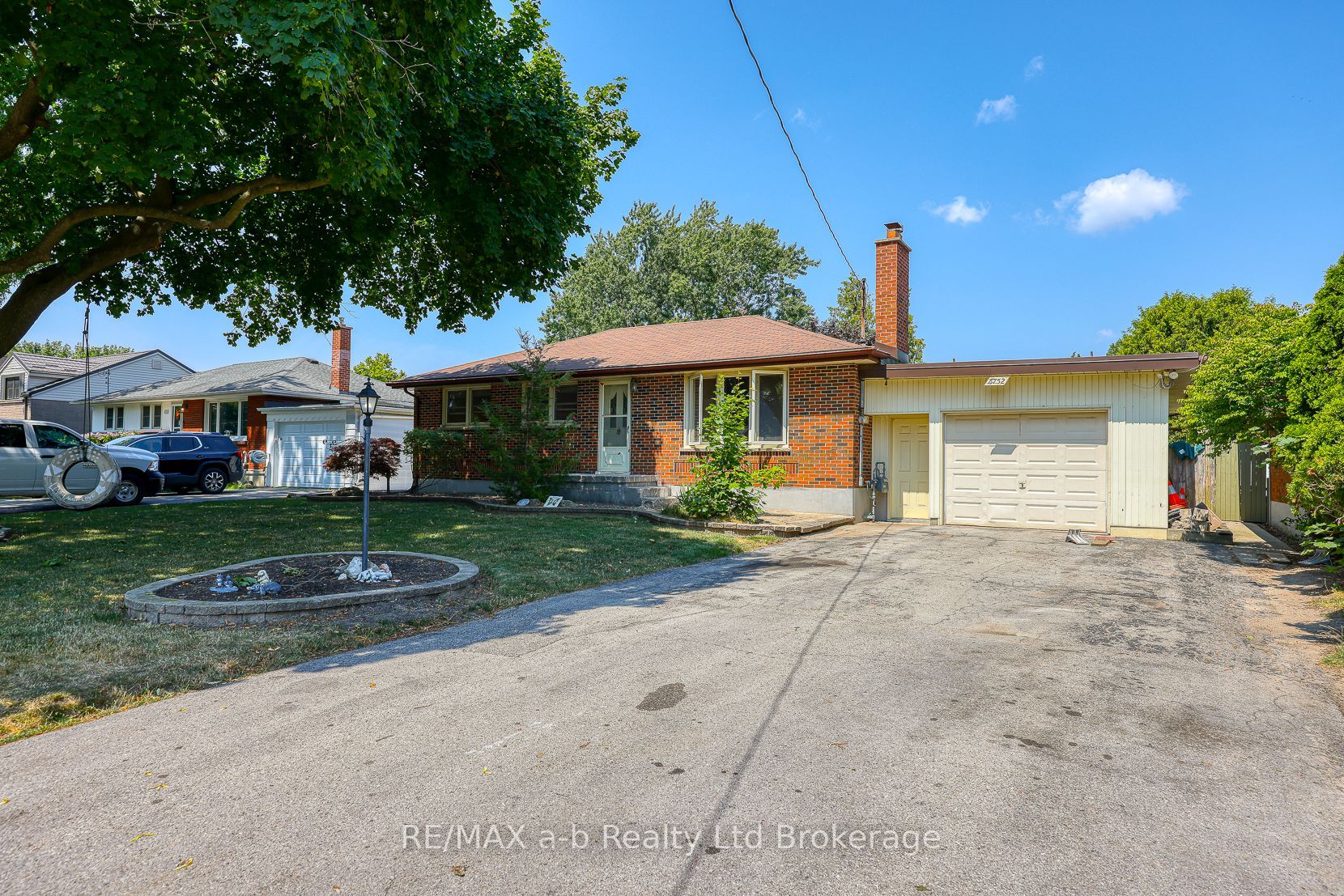6752 Beattie Street, London South, ON N6P 1A7 photo 2