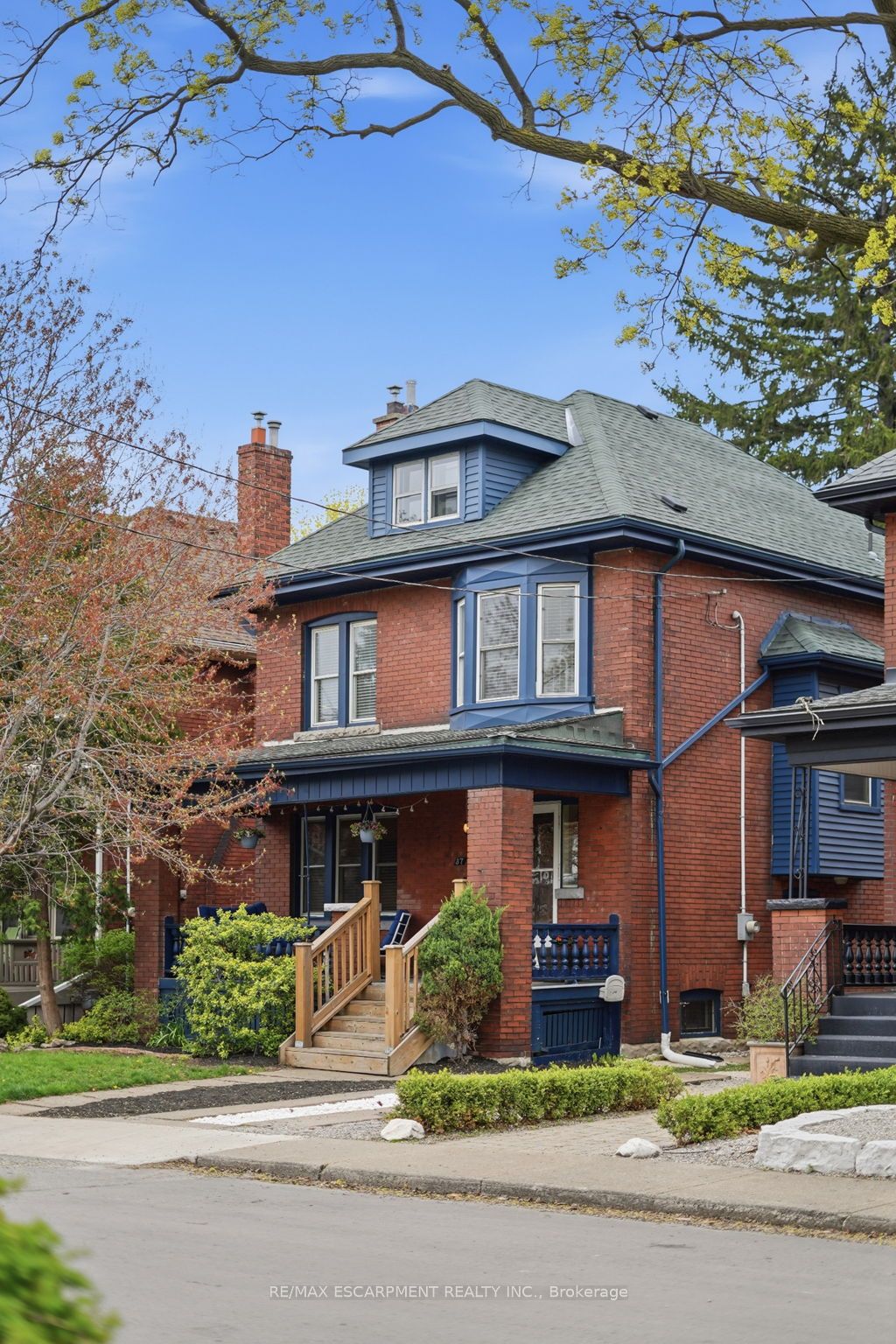 37 Connaught Avenue S, Hamilton, ON L8M 3C3 photo 2