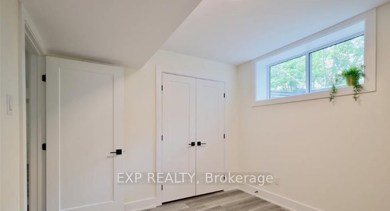 12 Sylvester Street B, Overbrook - Castleheights and Area, ON K1K 1V7 photo 2