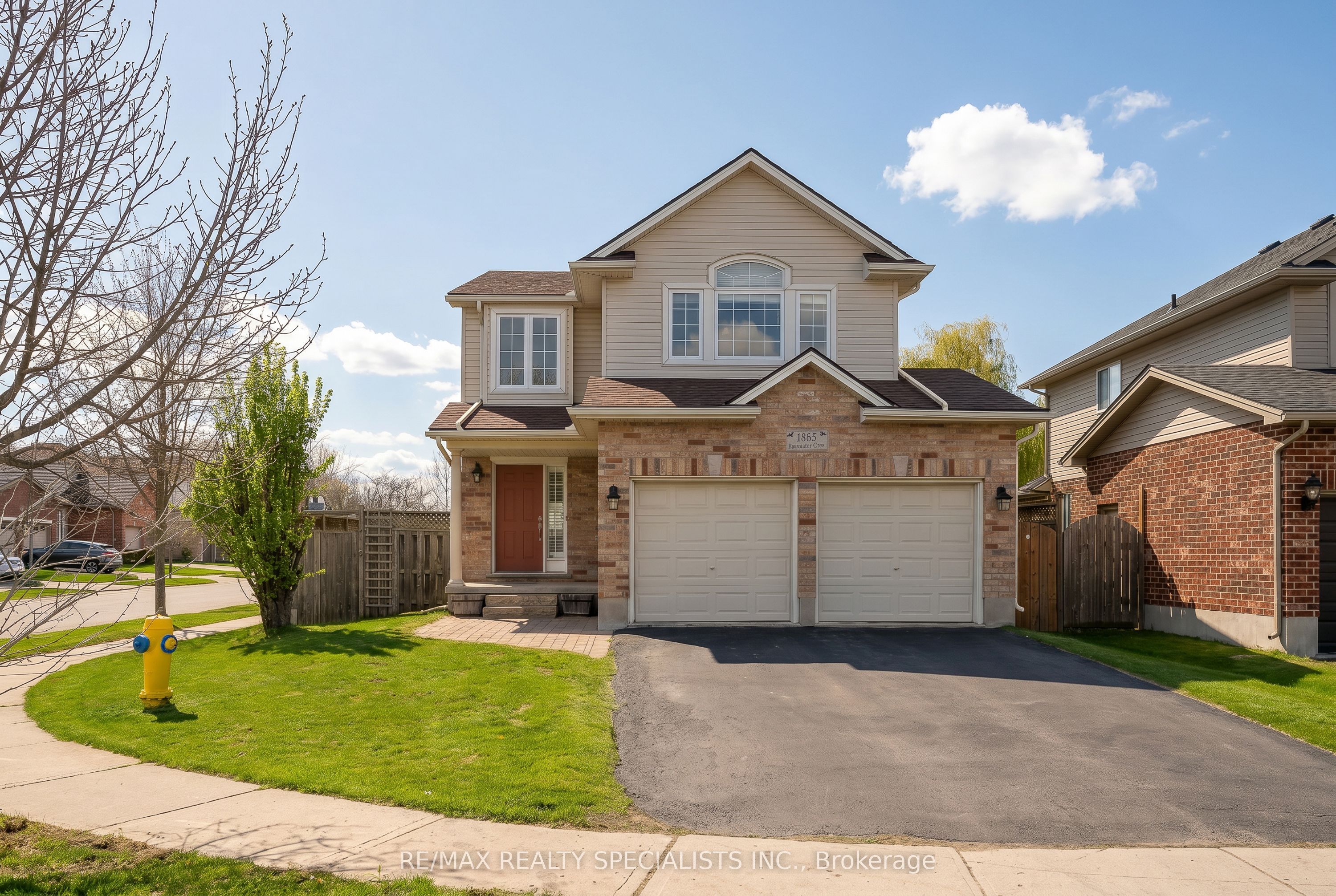 1865 Bayswater Crescent, London North, ON N6G 5N1