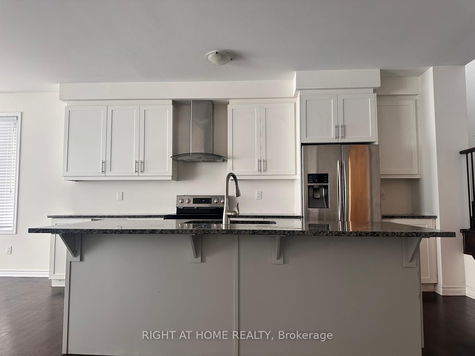 516 Equestrian Way, Cambridge, ON N3E 0B5 photo 5