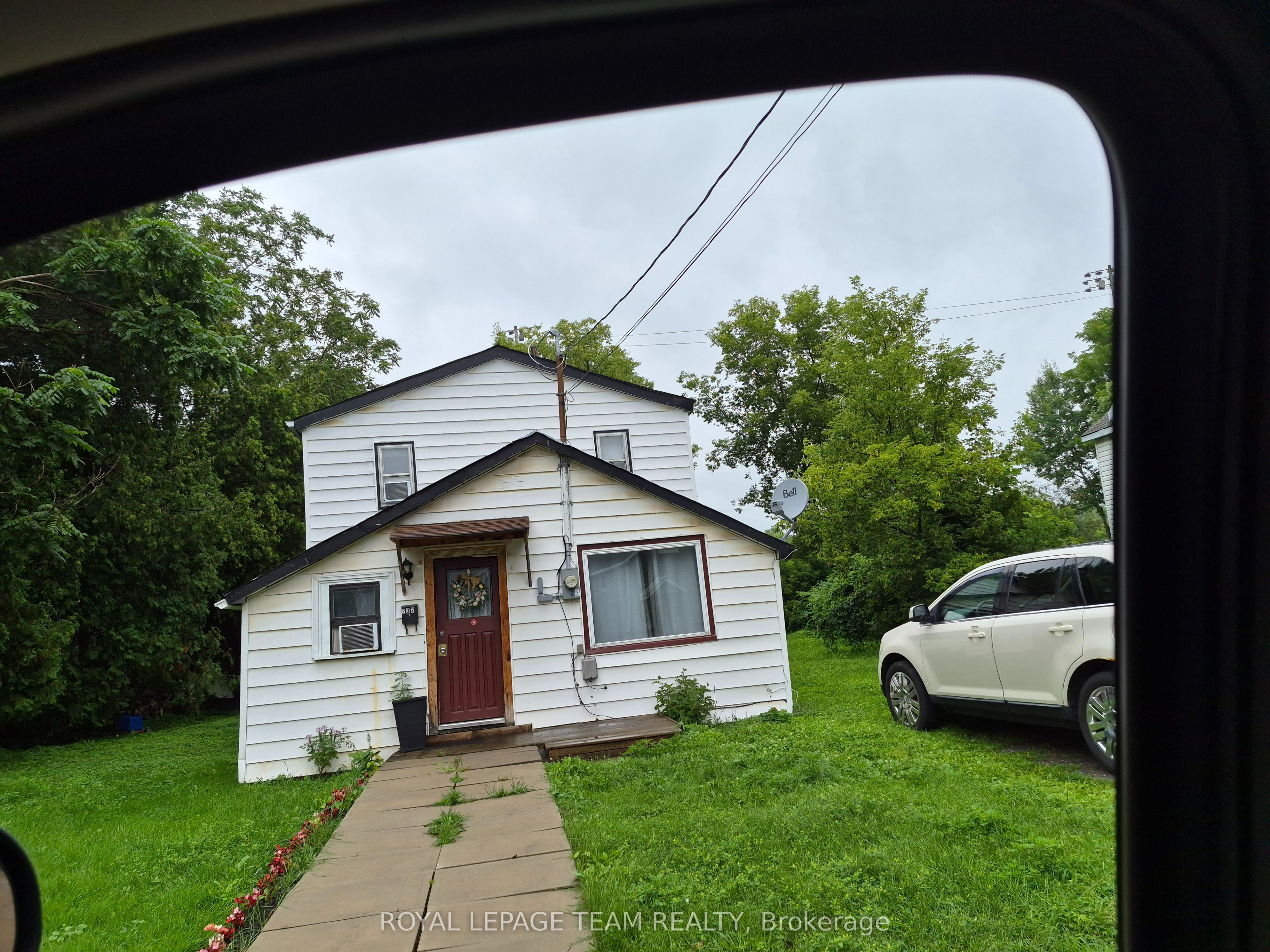 232 E Wood Street E, Prescott, ON K0E 1T0