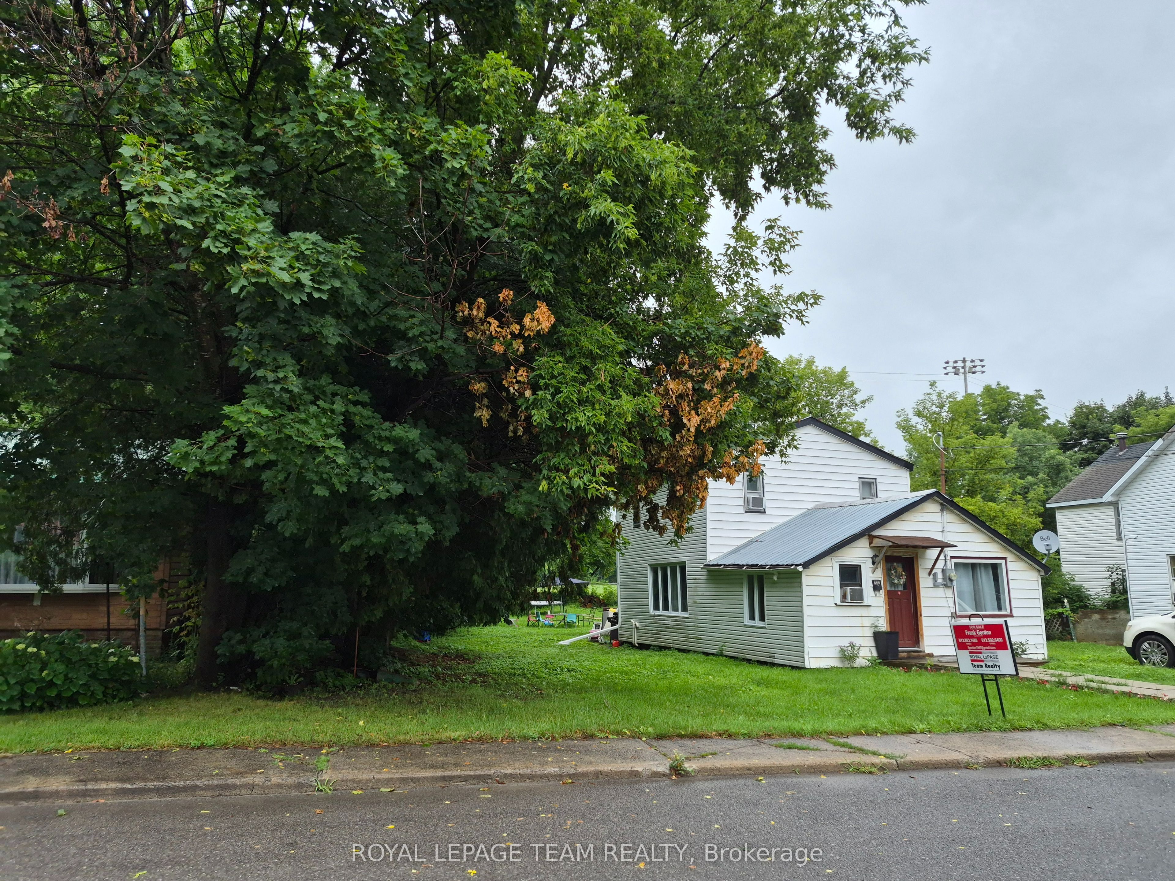 232 E Wood Street E, Prescott, ON K0E 1T0 photo 2