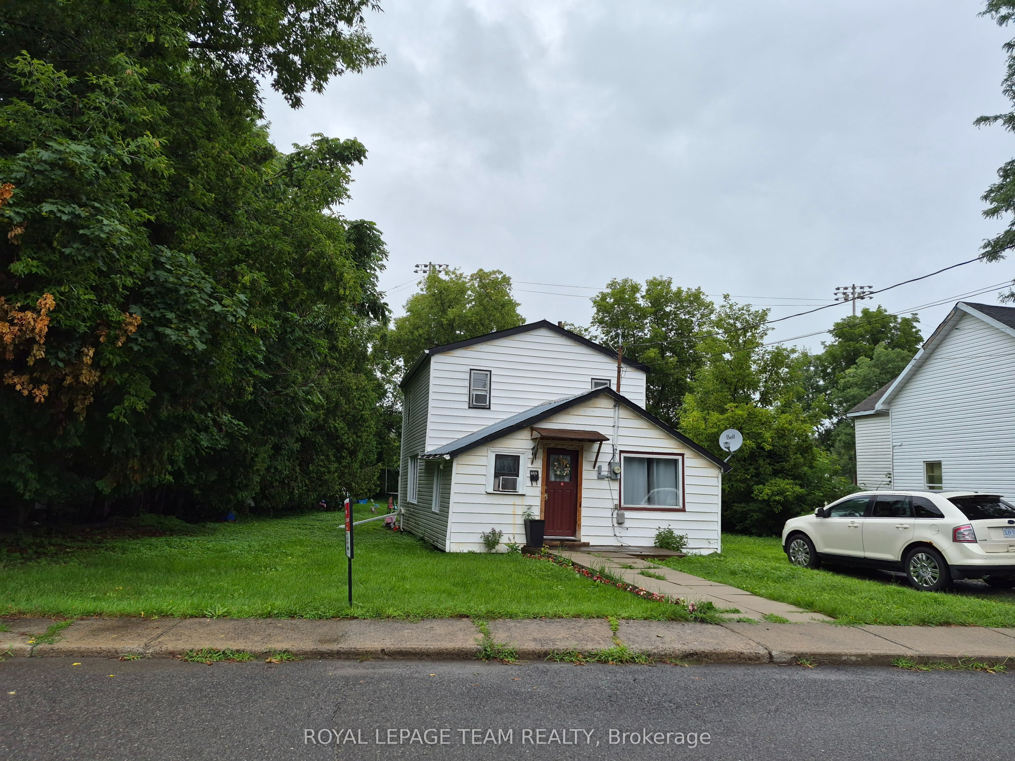 232 E Wood Street E, Prescott, ON K0E 1T0 photo 3