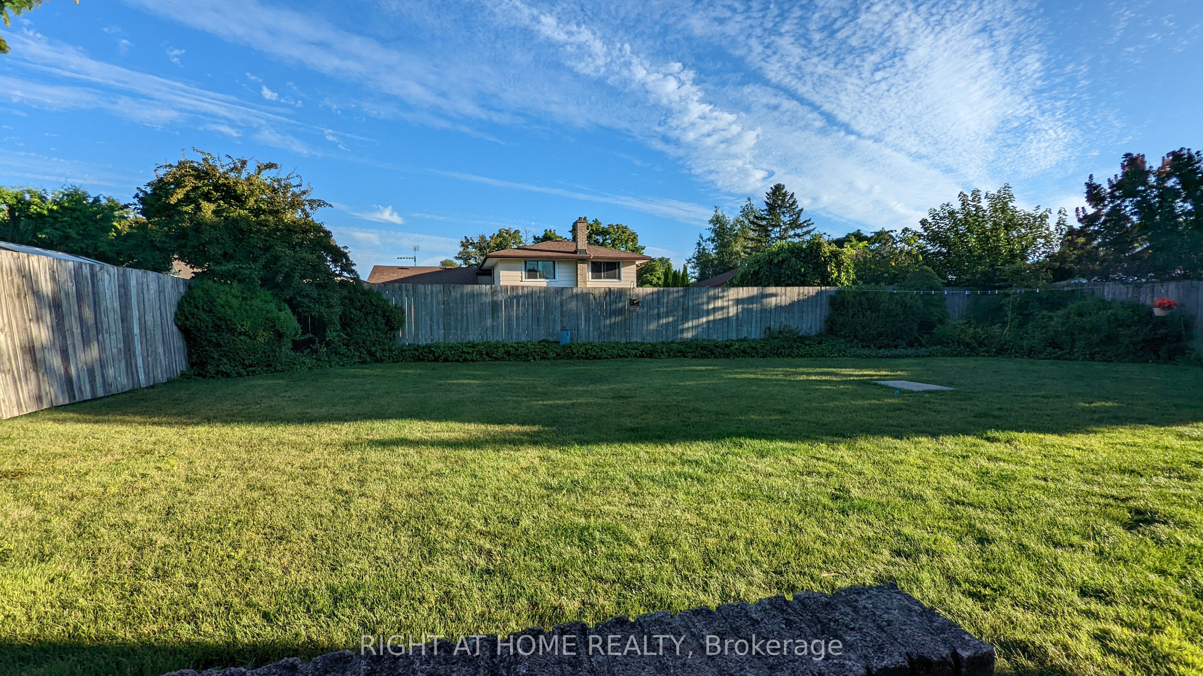 43 glenayr Place Lower Unit, Welland, ON L3C 3M6 photo 2
