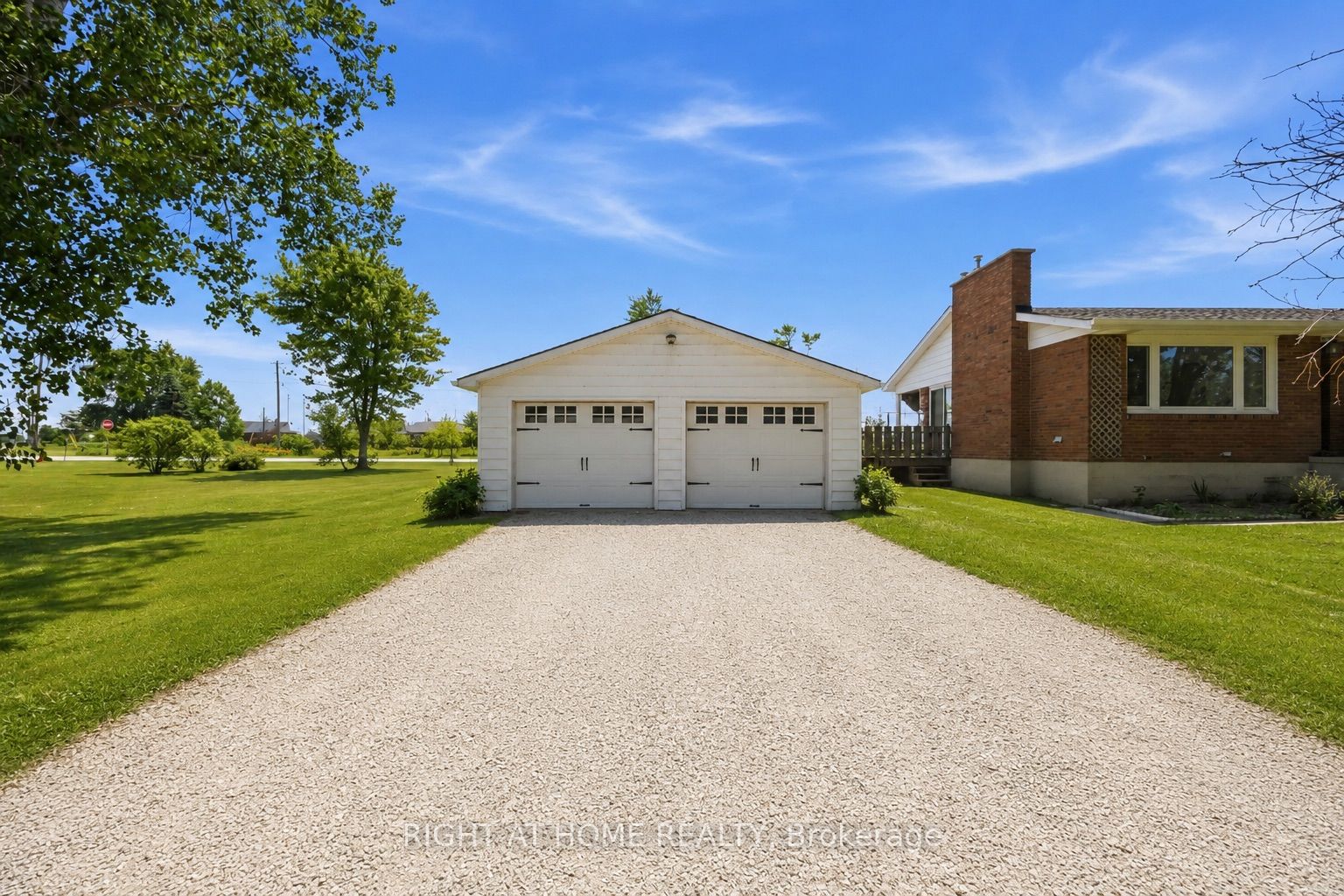 1933 Plank Rd Road, St. Clair, ON N7T 7H5 photo 4