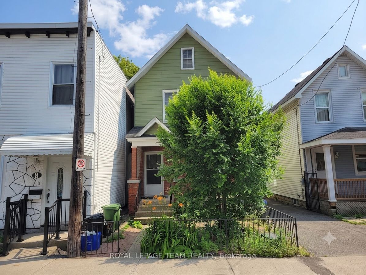 14 Poplar Street 1, West Centre Town, ON K1R 6V2