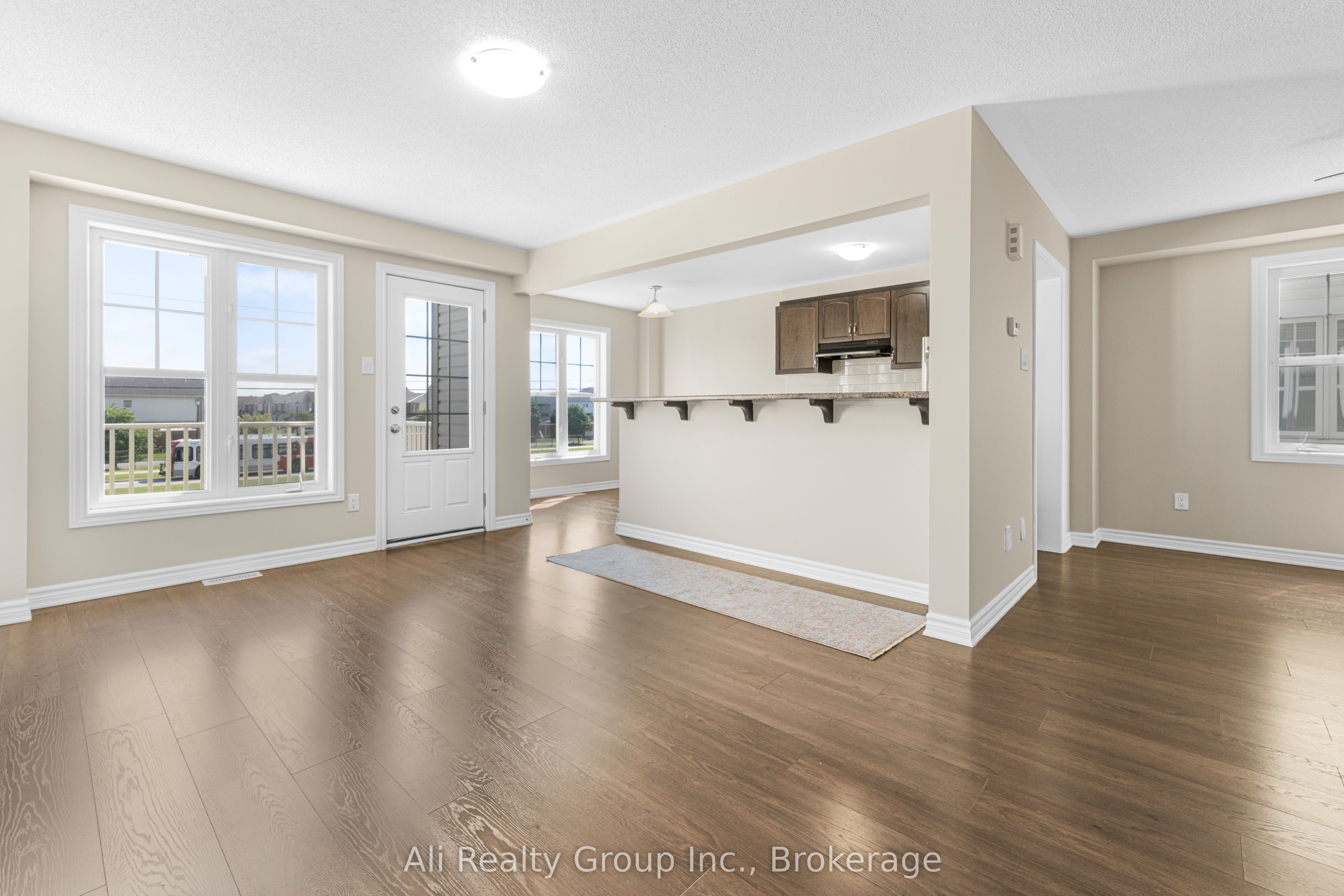 359 Sweetfern Crescent, Orleans - Cumberland and Area, ON K4A 1A5 photo 4