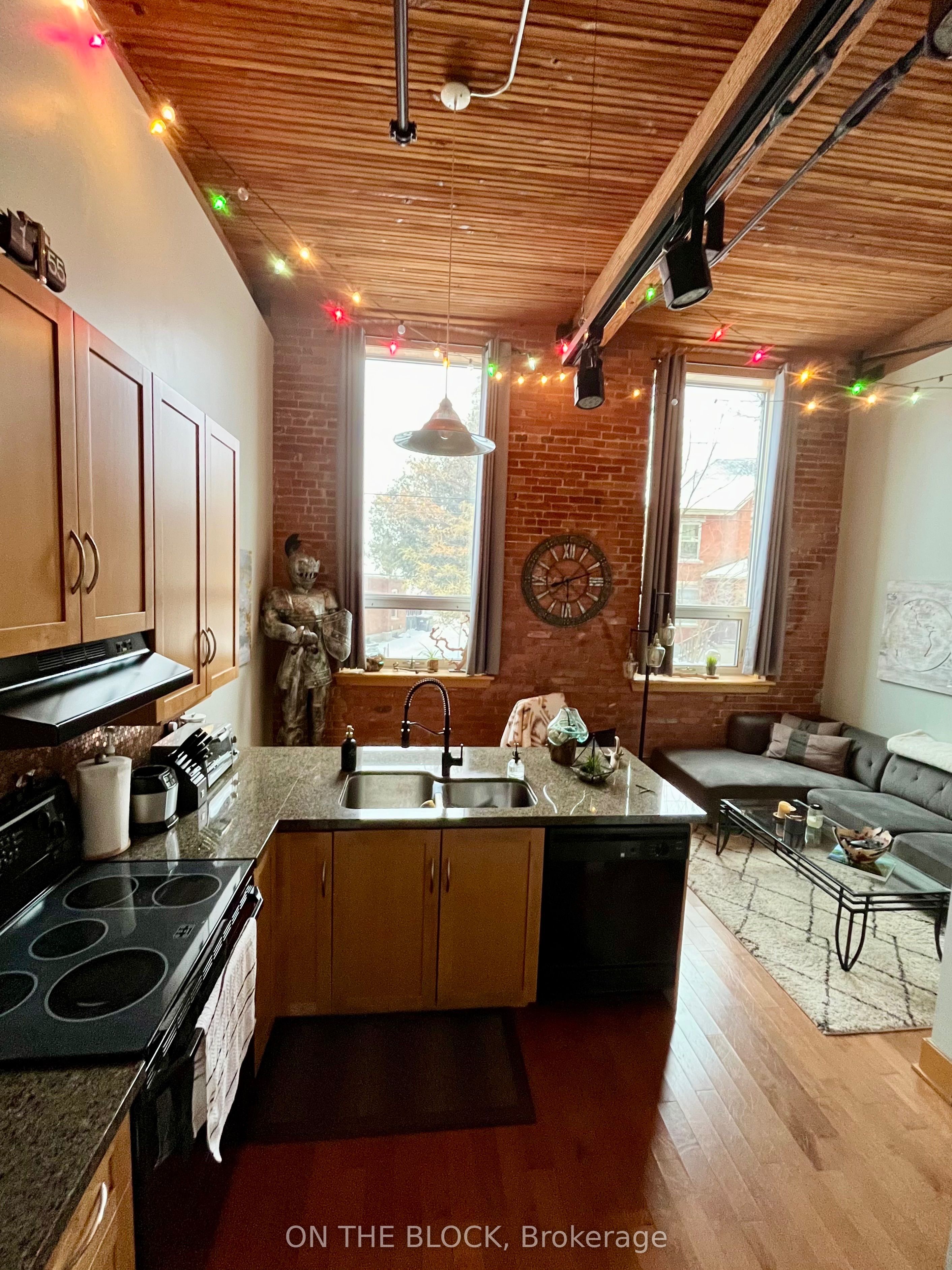 26 Ontario Street 113, Guelph, ON N1E 7K1 photo 2