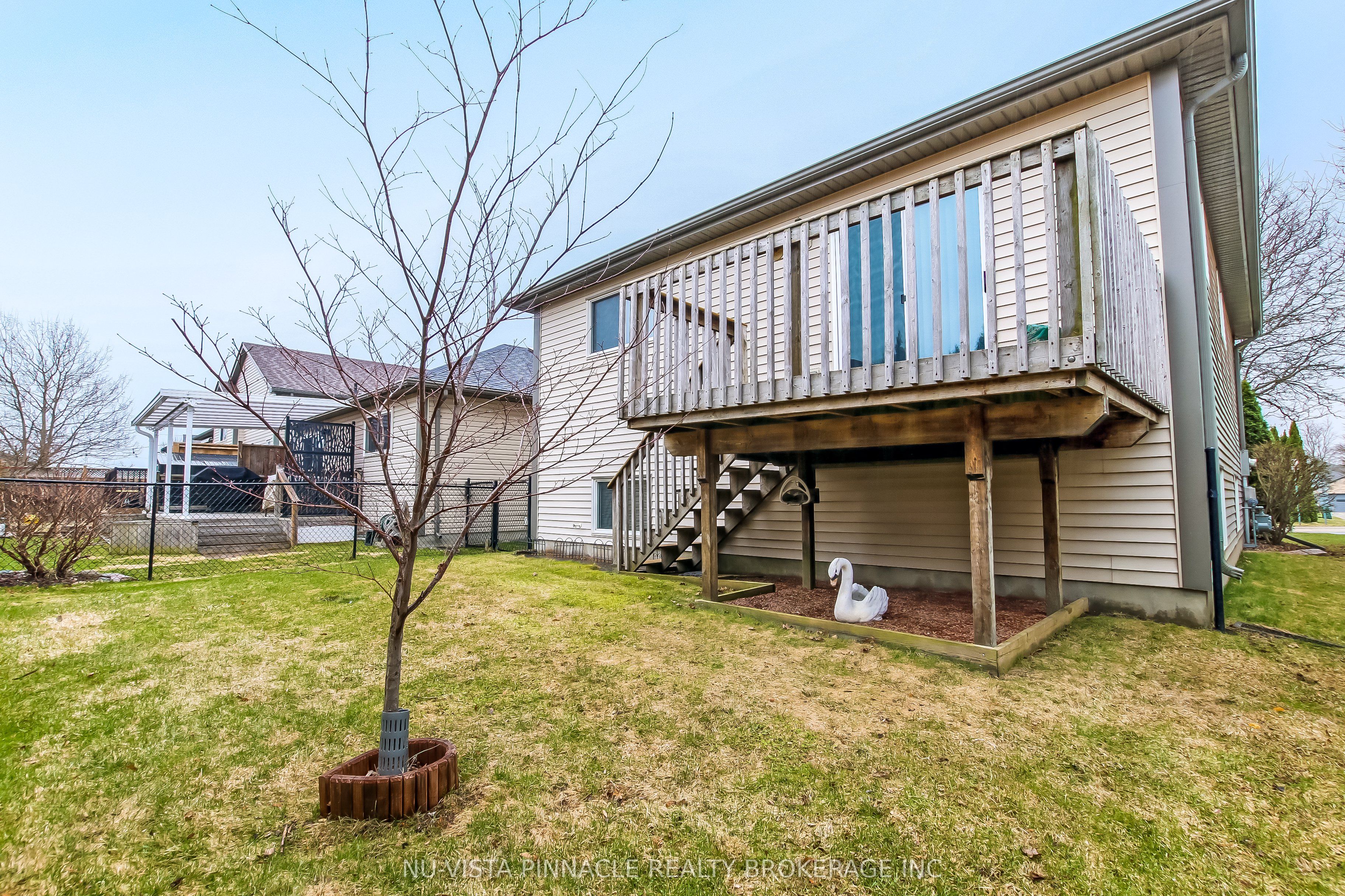 335 Lighthouse Road 29, London South, ON N6M 1J8 photo 2