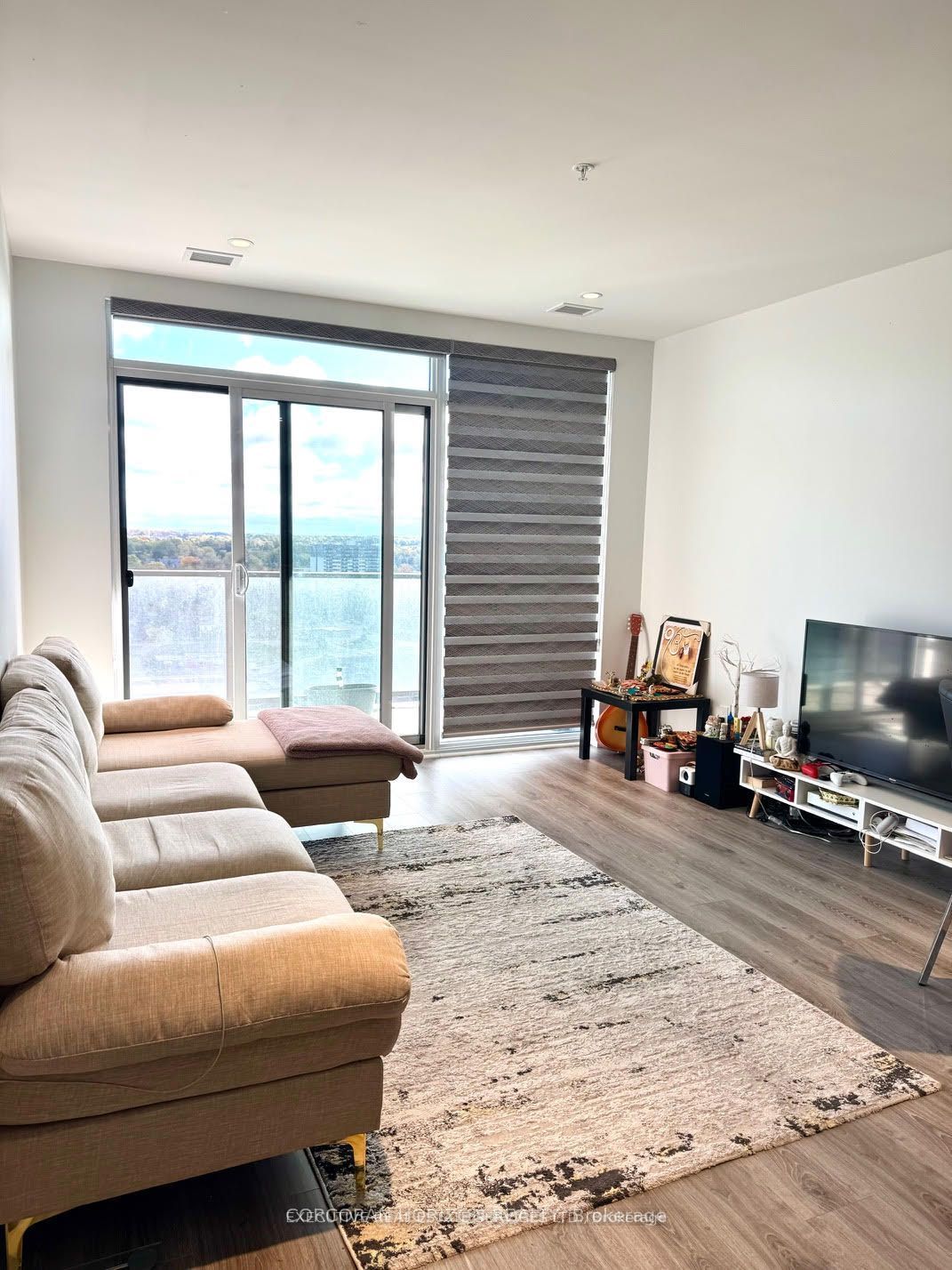 15 Glebe Street 1905, Cambridge, ON N1S 0C3