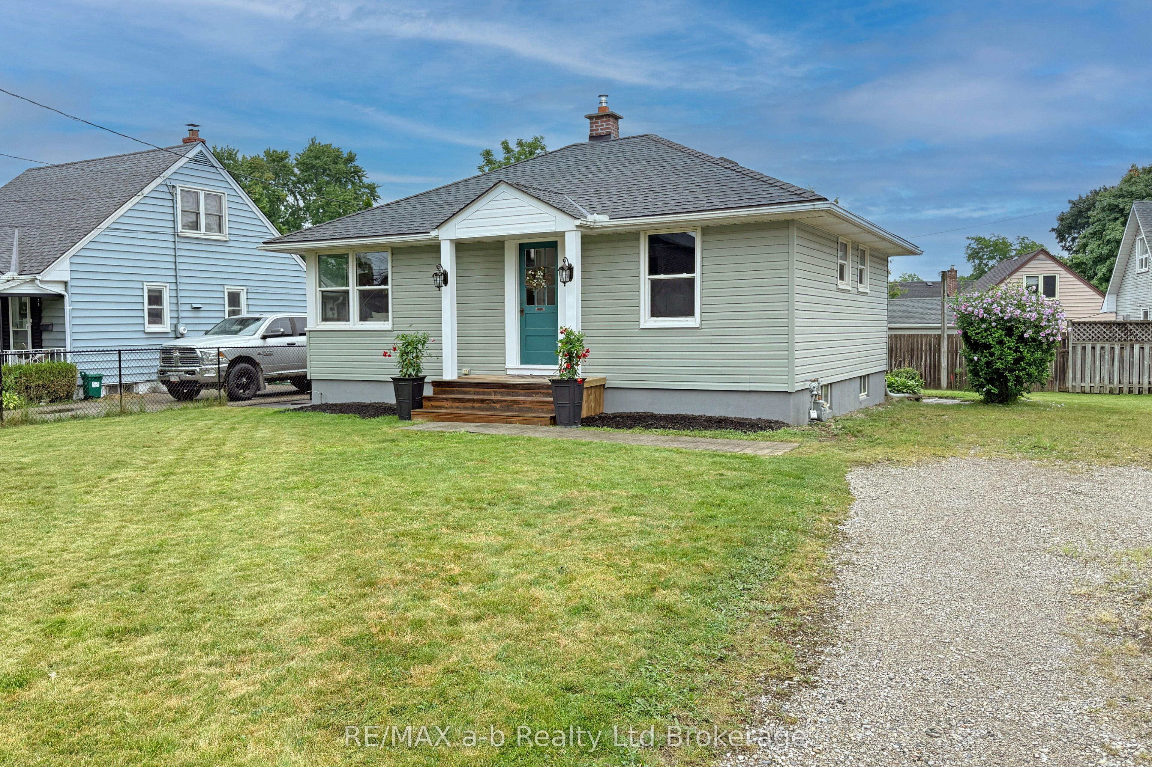 41 Kensington Street, Woodstock, ON N4S 5L5 photo 2