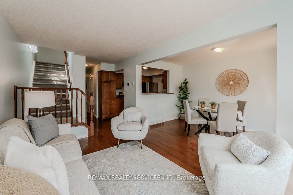 120 Dudhope Avenue 17, Cambridge, ON N1R 4T7 photo 4