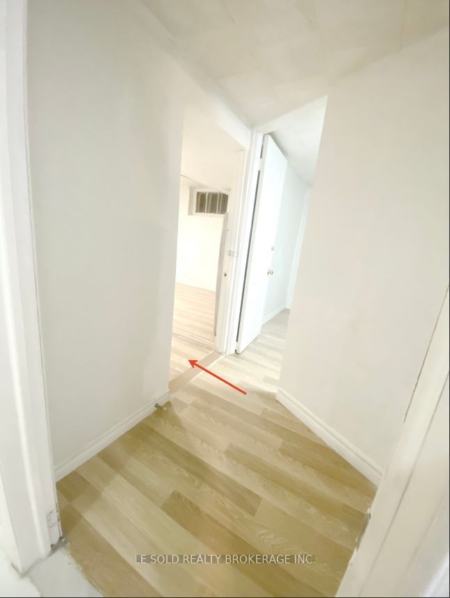 112 Leland Street Two Rooms Bsmt, Hamilton, ON L8S 3A2 photo 5