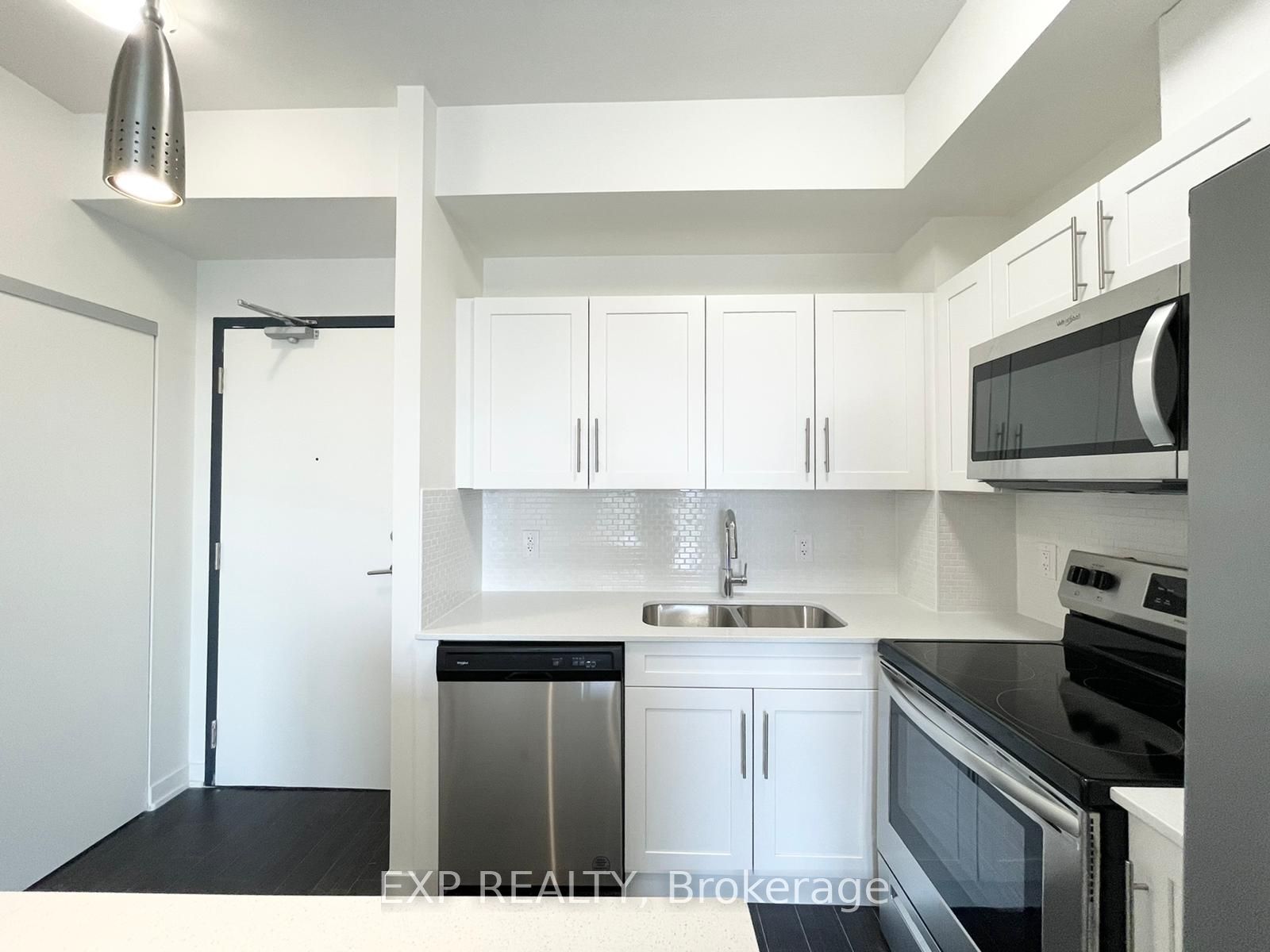 128 King Street N 1606, Waterloo, ON N2J 0E9 photo 5