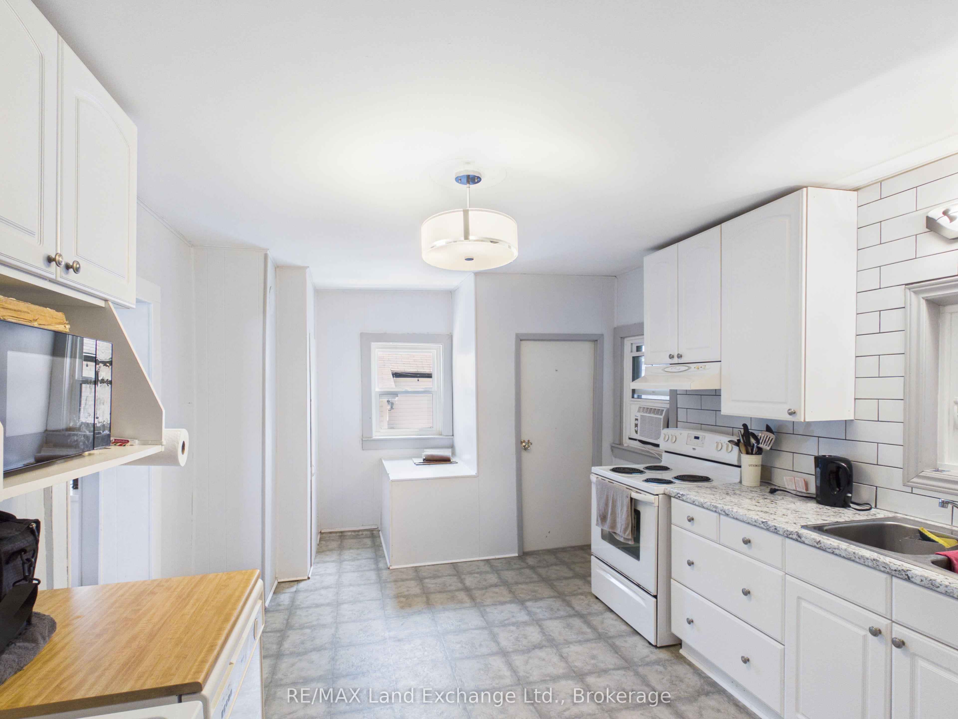 410 RUSSELL Street, Kincardine, ON N2Z 2A9 photo 4