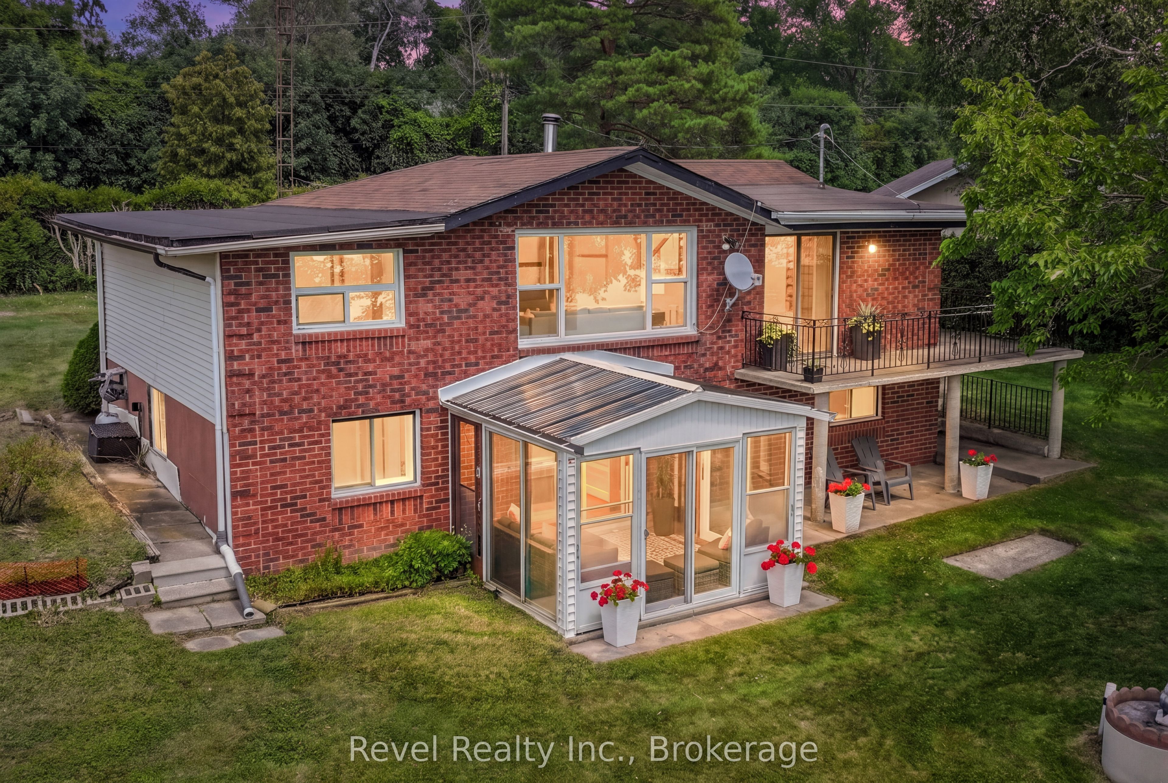 79 Oakdene Crescent, Kawartha Lakes, ON K0M 2C0