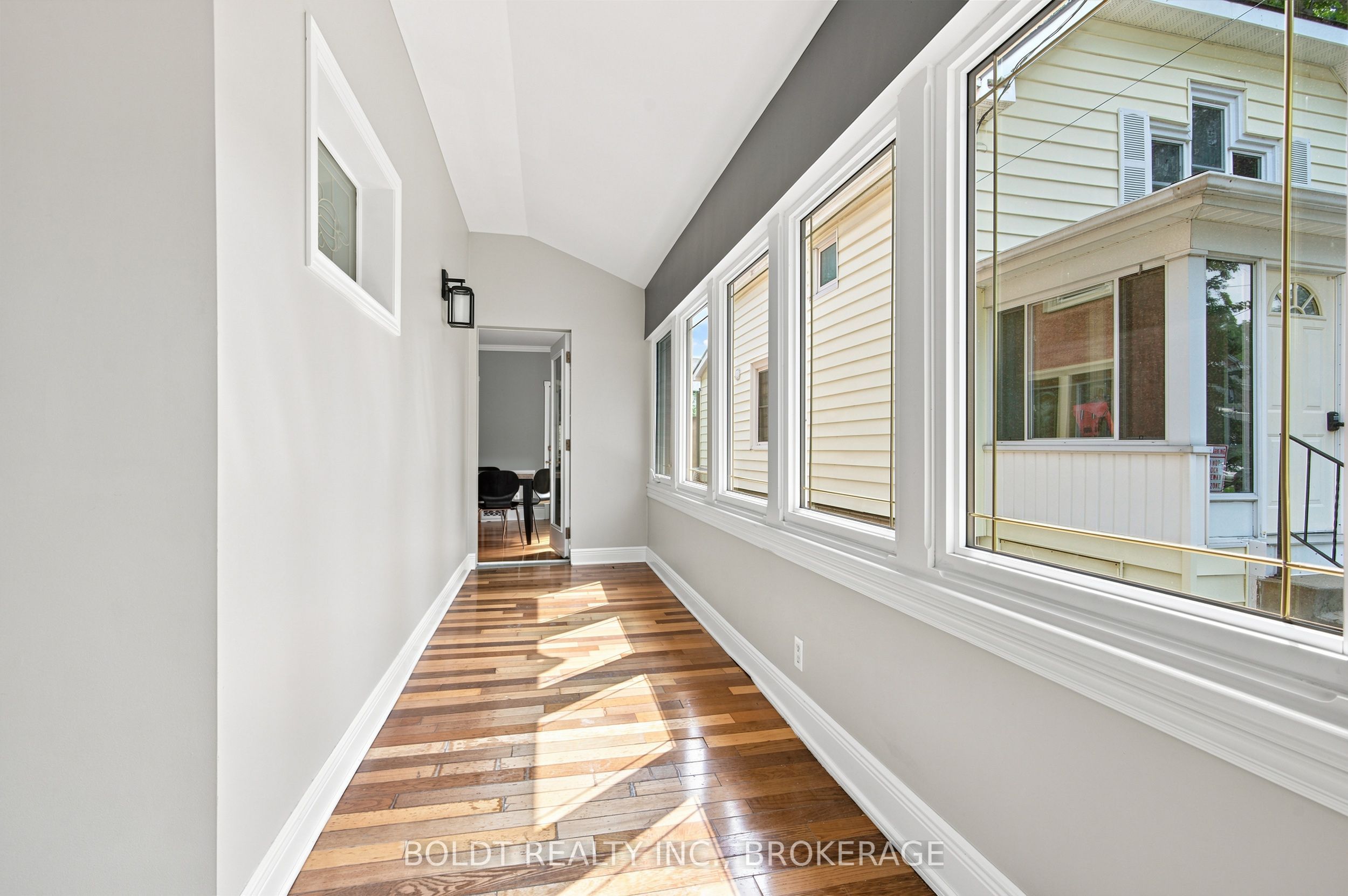 42 Thomas Street, St. Catharines, ON L2R 6L9 photo 5