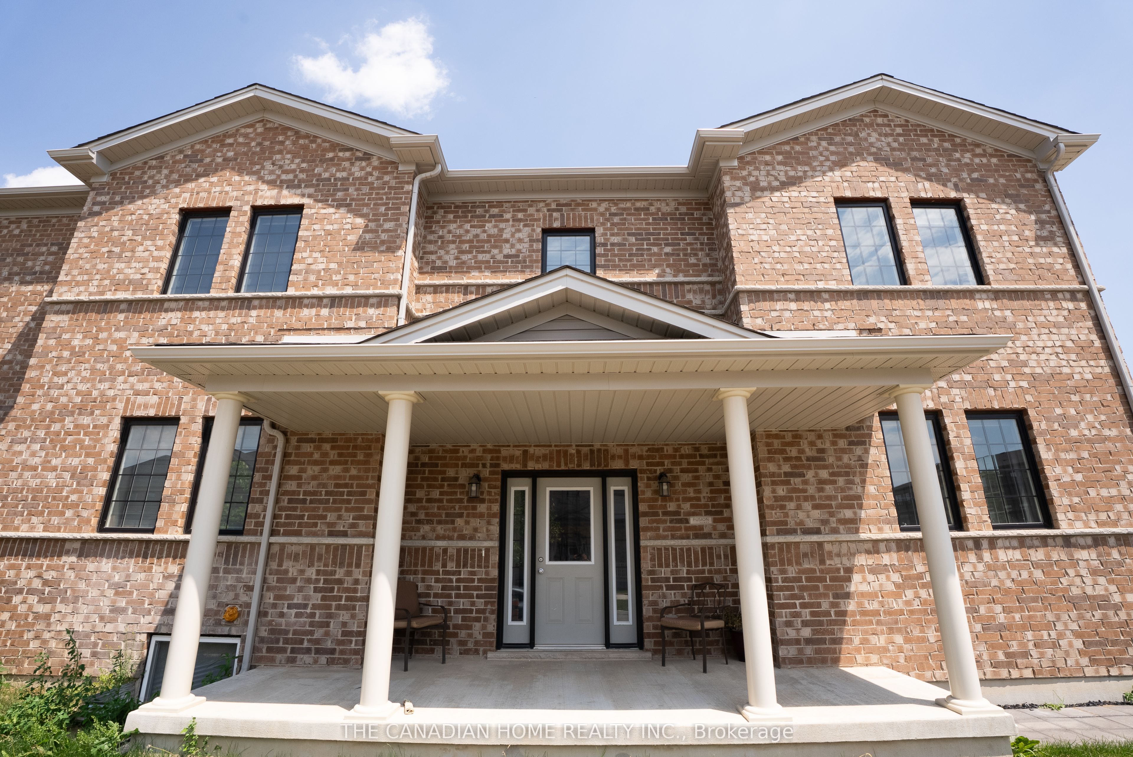 134 Tartan Avenue N, Kitchener, ON N2R 0N4