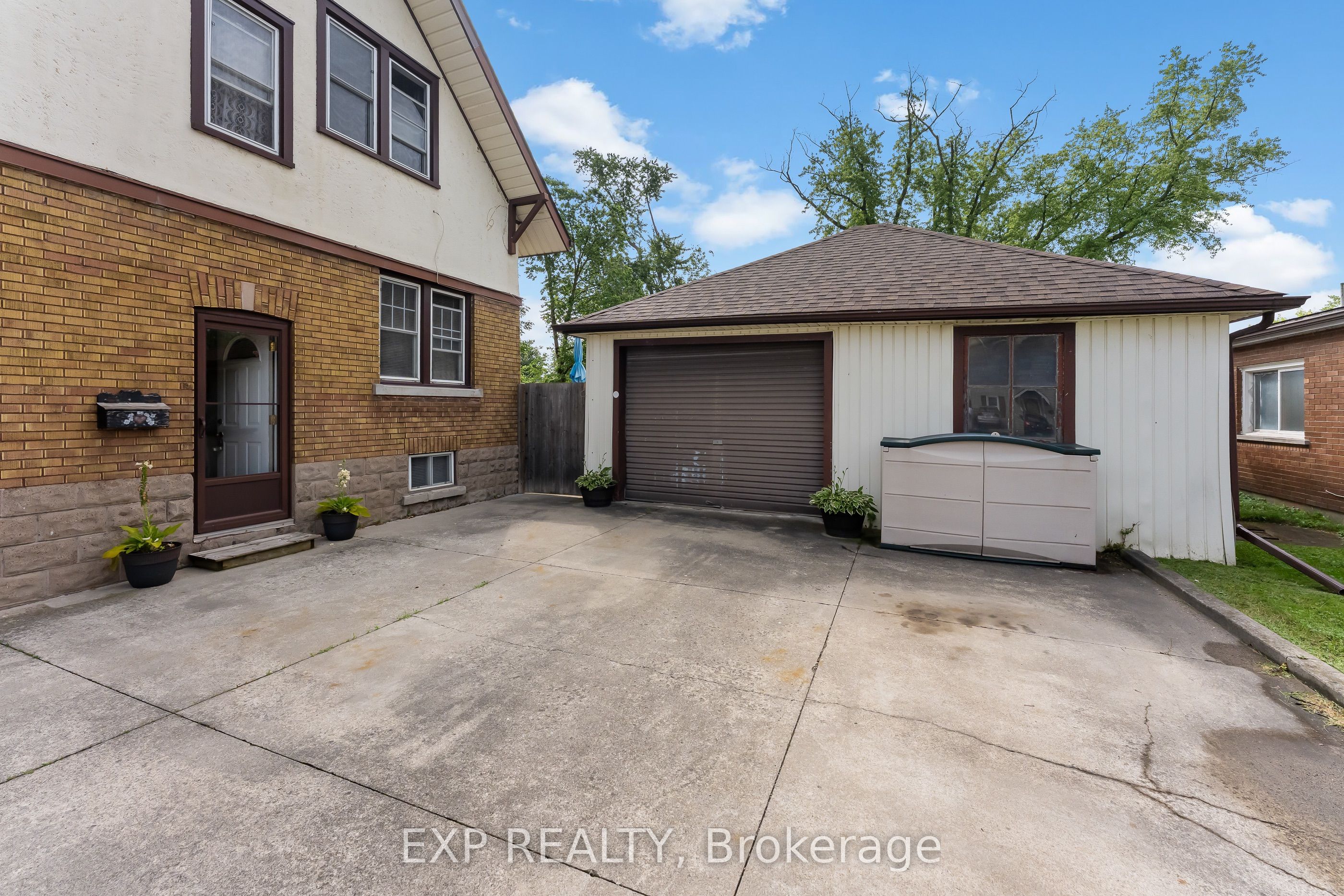 3938 Main Street, Niagara Falls, ON L2G 6B6 photo 3