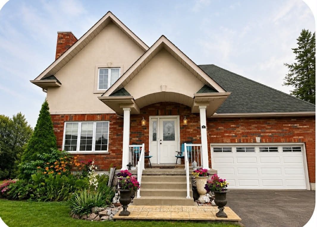 6 Edgewater Drive, Brighton, ON K0K 1H0