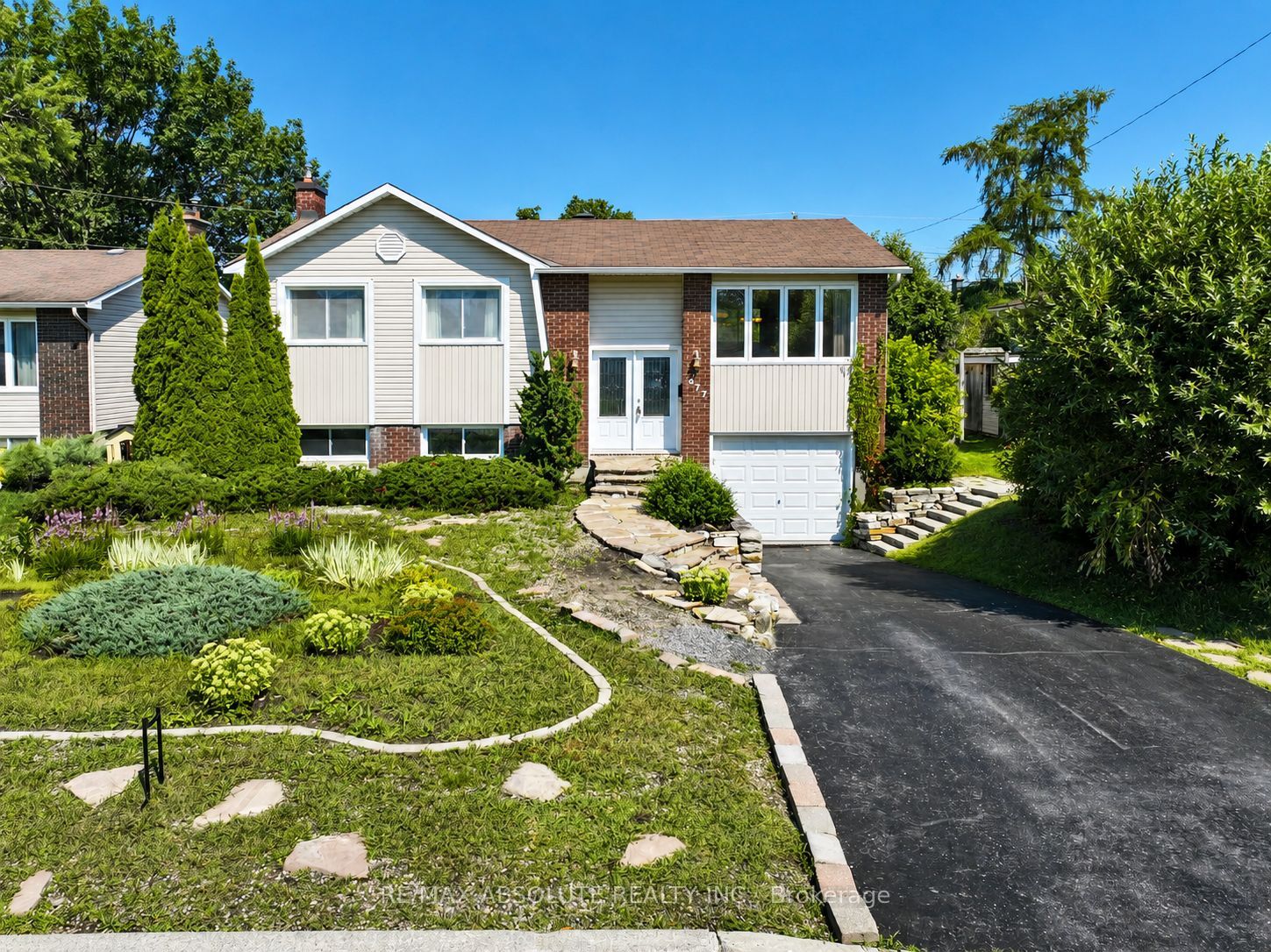 377 Leanne Street, Orleans - Cumberland and Area, ON K1E 1V8 photo 2