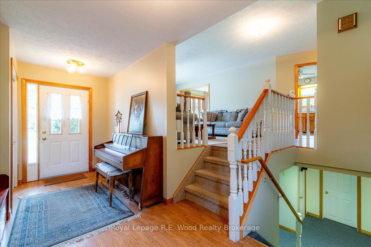 48 Allen Street, Tillsonburg, ON N4G 4X8 photo 5