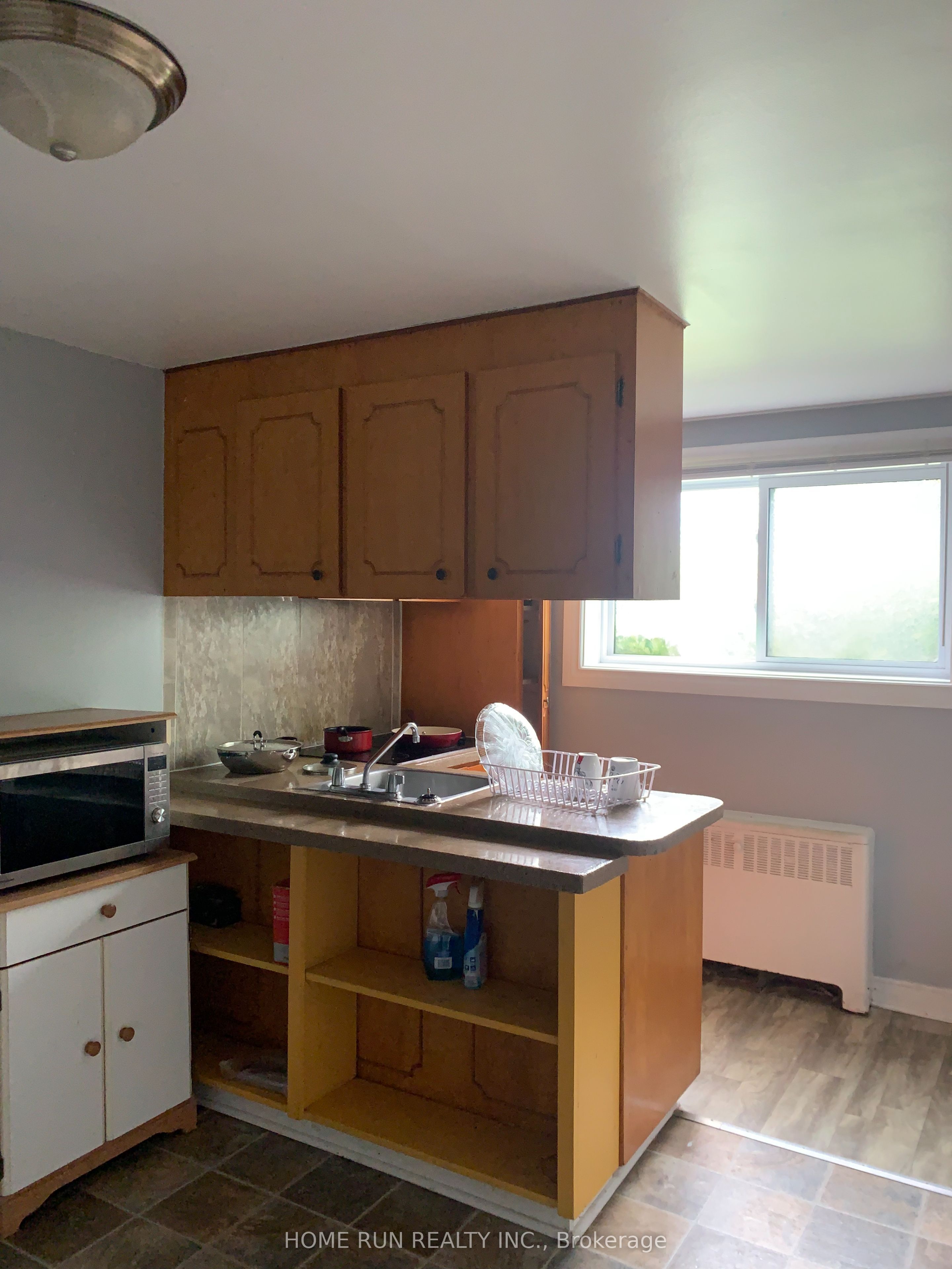 96 Ontario Street 1, Overbrook - Castleheights and Area, ON K1K 1K9 photo 2