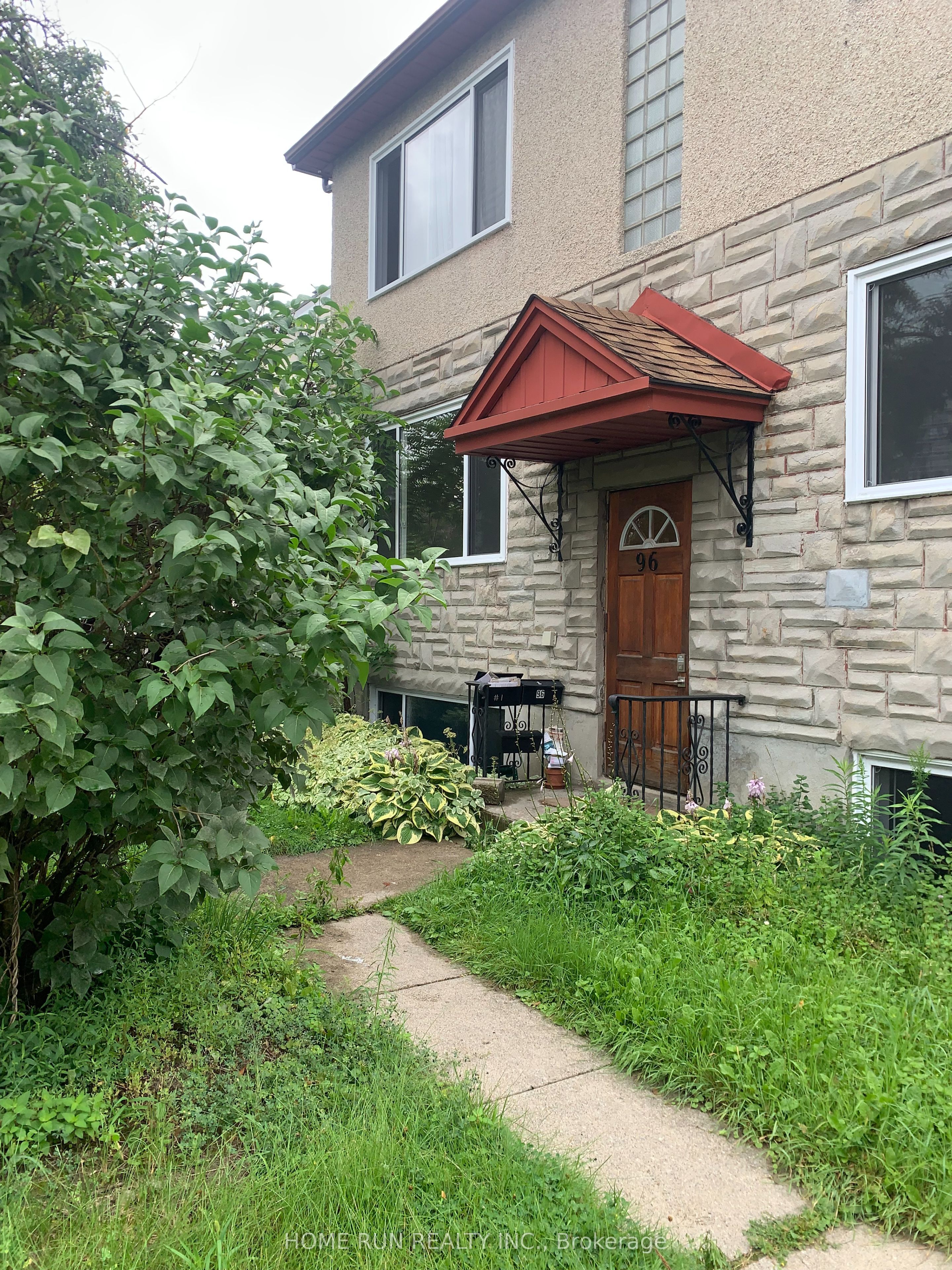 96 Ontario Street 3, Overbrook - Castleheights and Area, ON K1K 1K9 photo 2