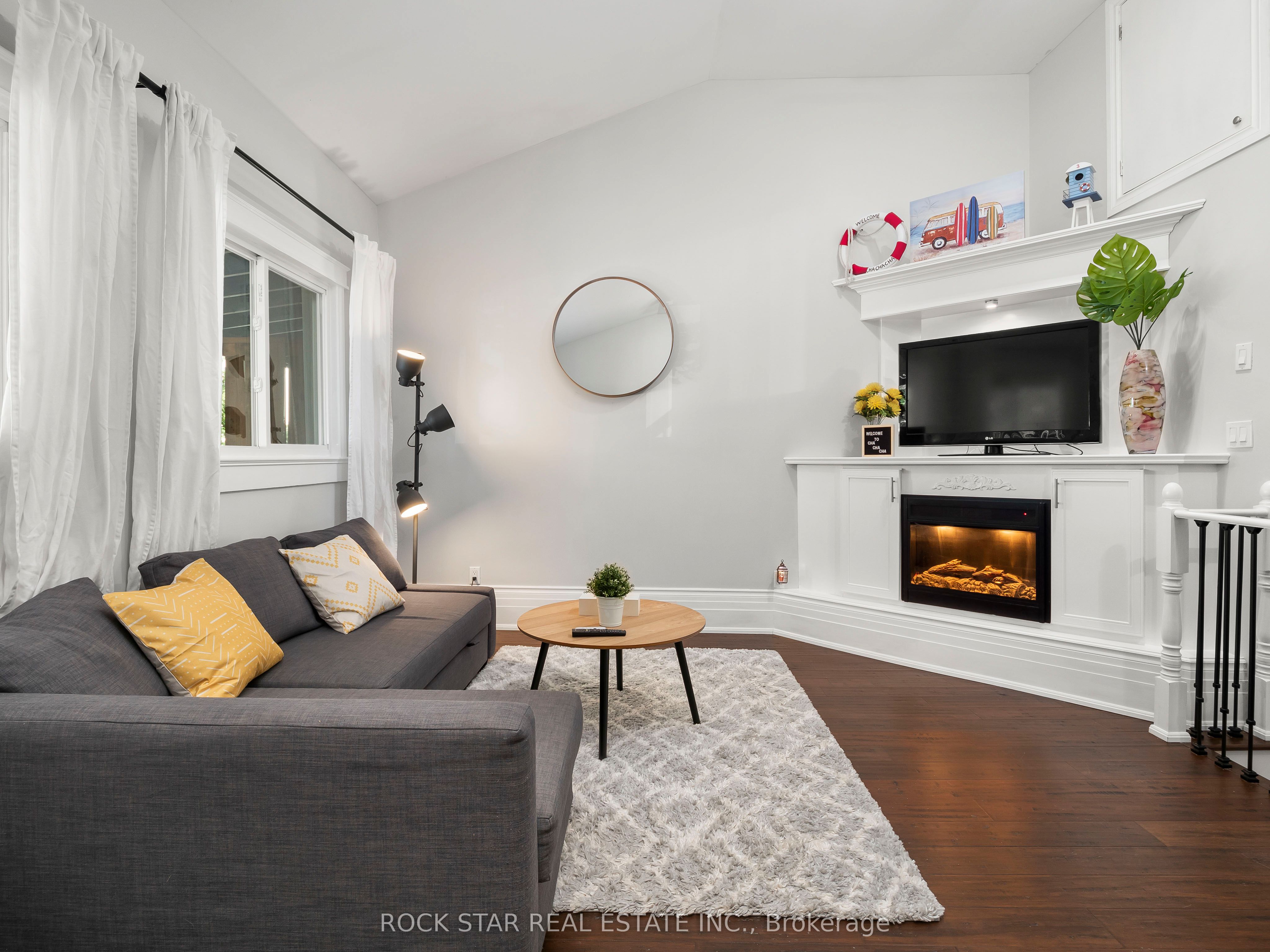 47 Burlington Street W, Hamilton, ON L8L 1G6 photo 2