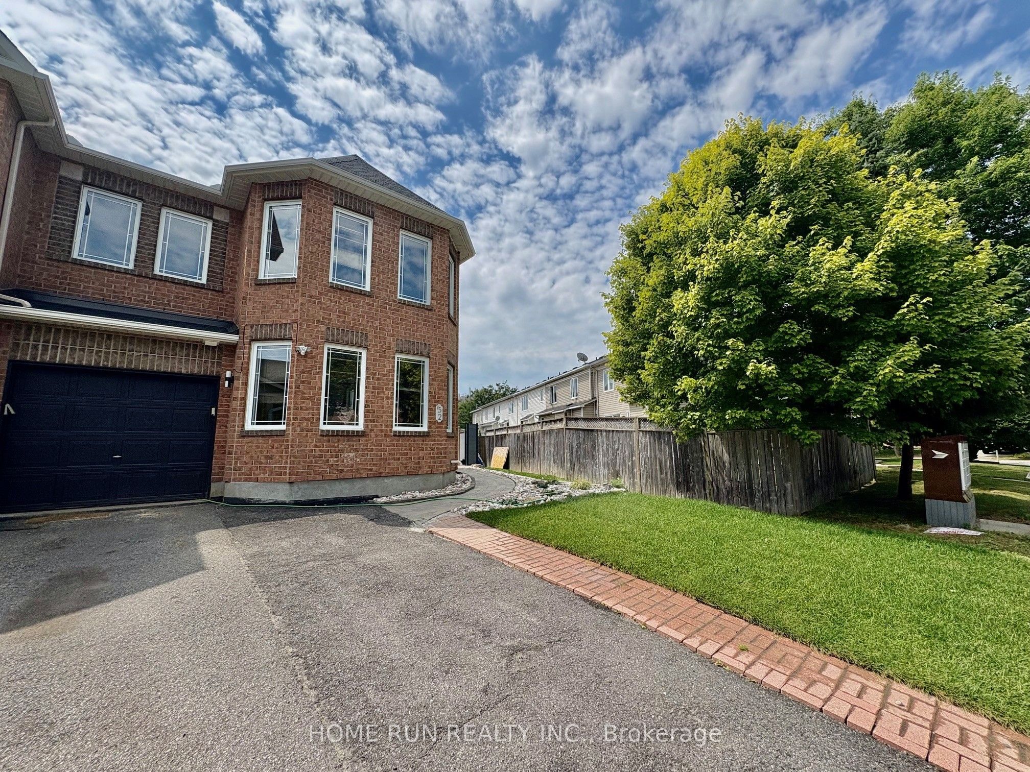 52 Collington Street, Barrhaven, ON K2G 6X3
