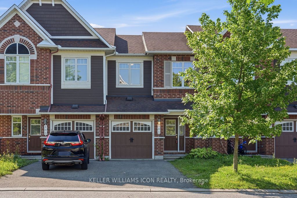 102 Garrity Crescent, Barrhaven, ON K2J 3T4