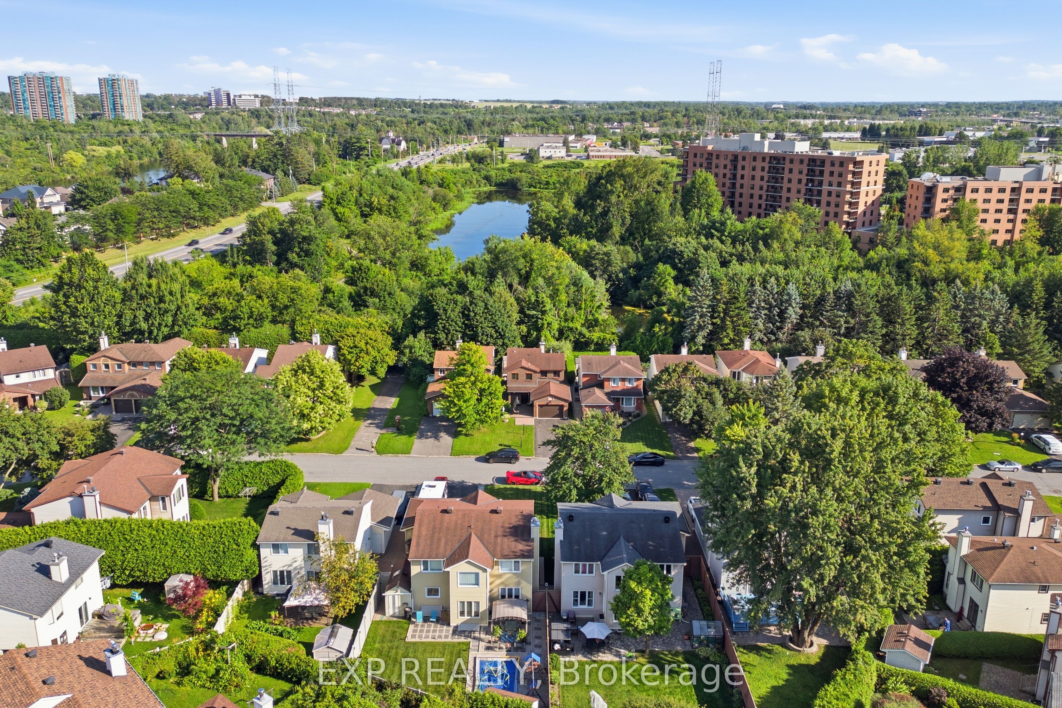 42 Valley Ridge Street, Cityview - Parkwoods Hills - Rideau Shore, ON K2E 7W2 photo 5