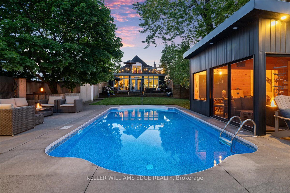 573 Beach Boulevard, Hamilton, ON L8H 6X8