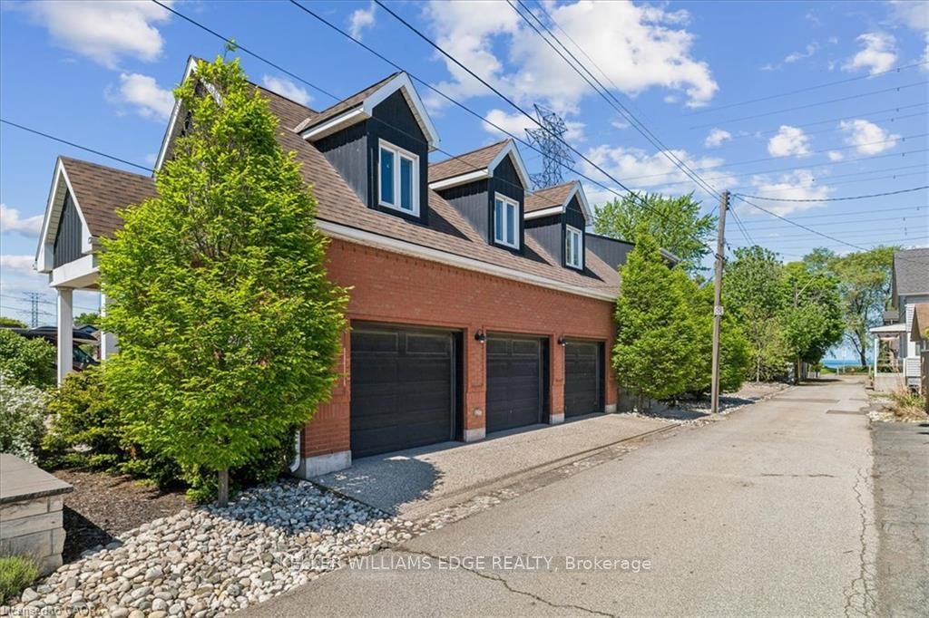 573 Beach Boulevard, Hamilton, ON L8H 6X8 photo 4