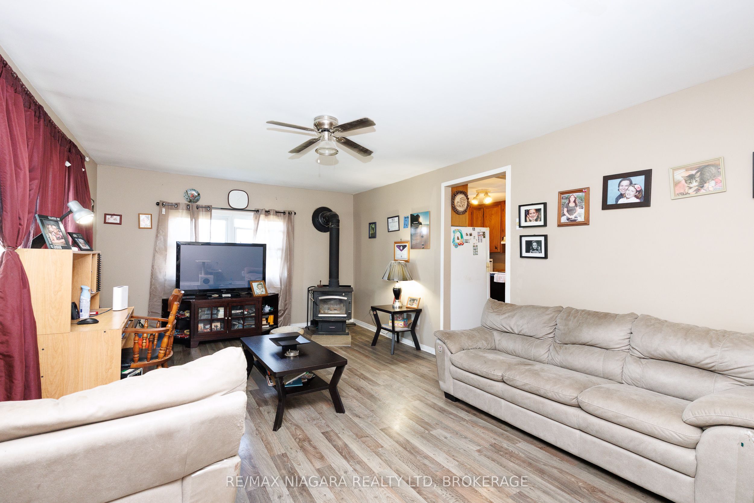 429 Delaware Avenue, Fort Erie, ON L2A 5M4 photo 5