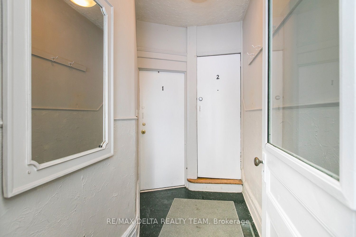 27 Perkins Street, West Centre Town, ON K1R 7G4 photo 3