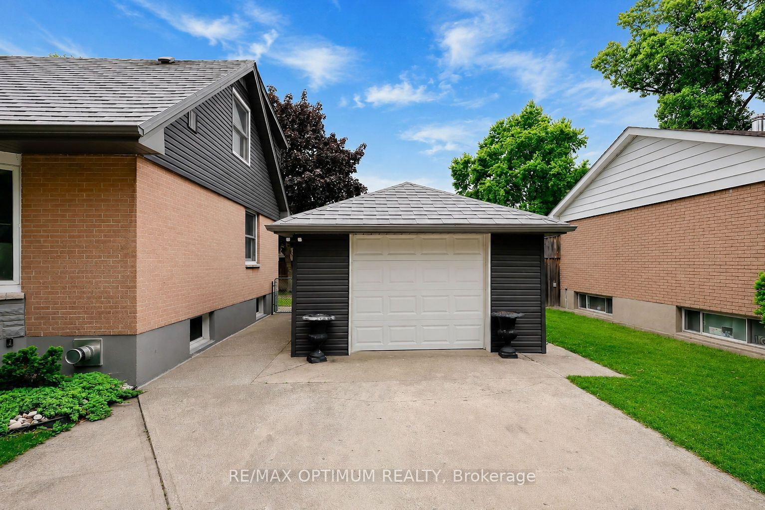 25 Buckingham Road, Sarnia, ON N7S 2S5 photo 2