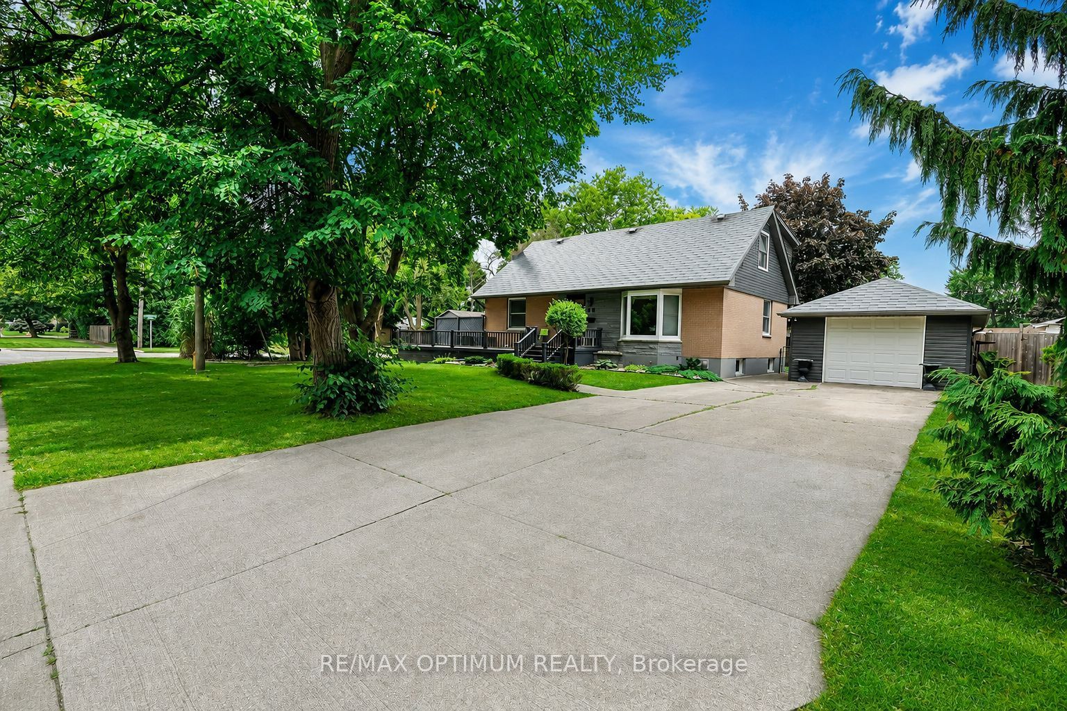 25 Buckingham Road, Sarnia, ON N7S 2S5 photo 3