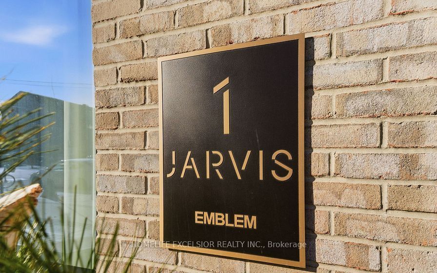1 Jarvis Street 806, Hamilton, ON L8R 3J2 photo 3