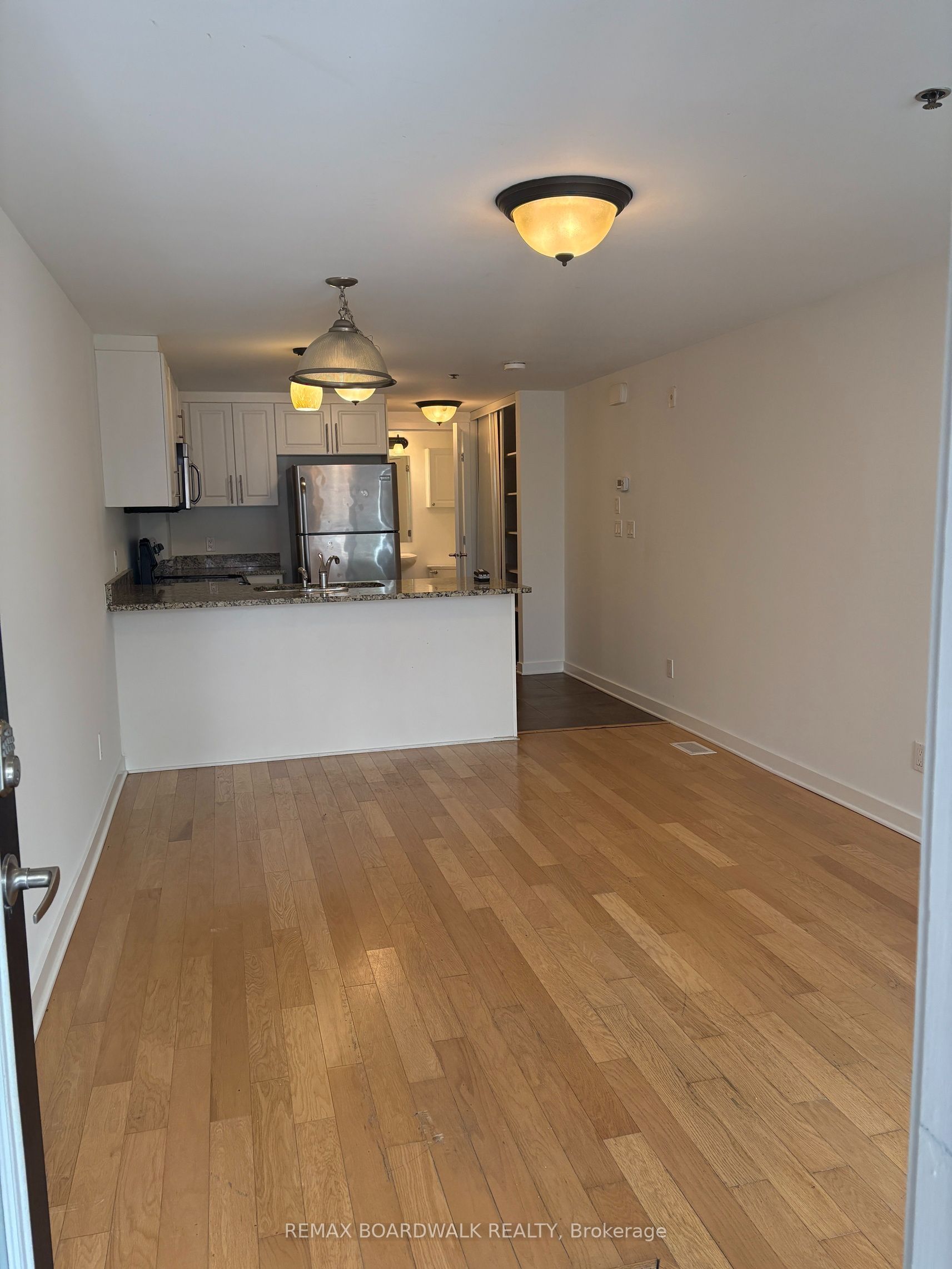 132 Daly Avenue, Lower Town - Sandy Hill, ON K1N 0B2 photo 2